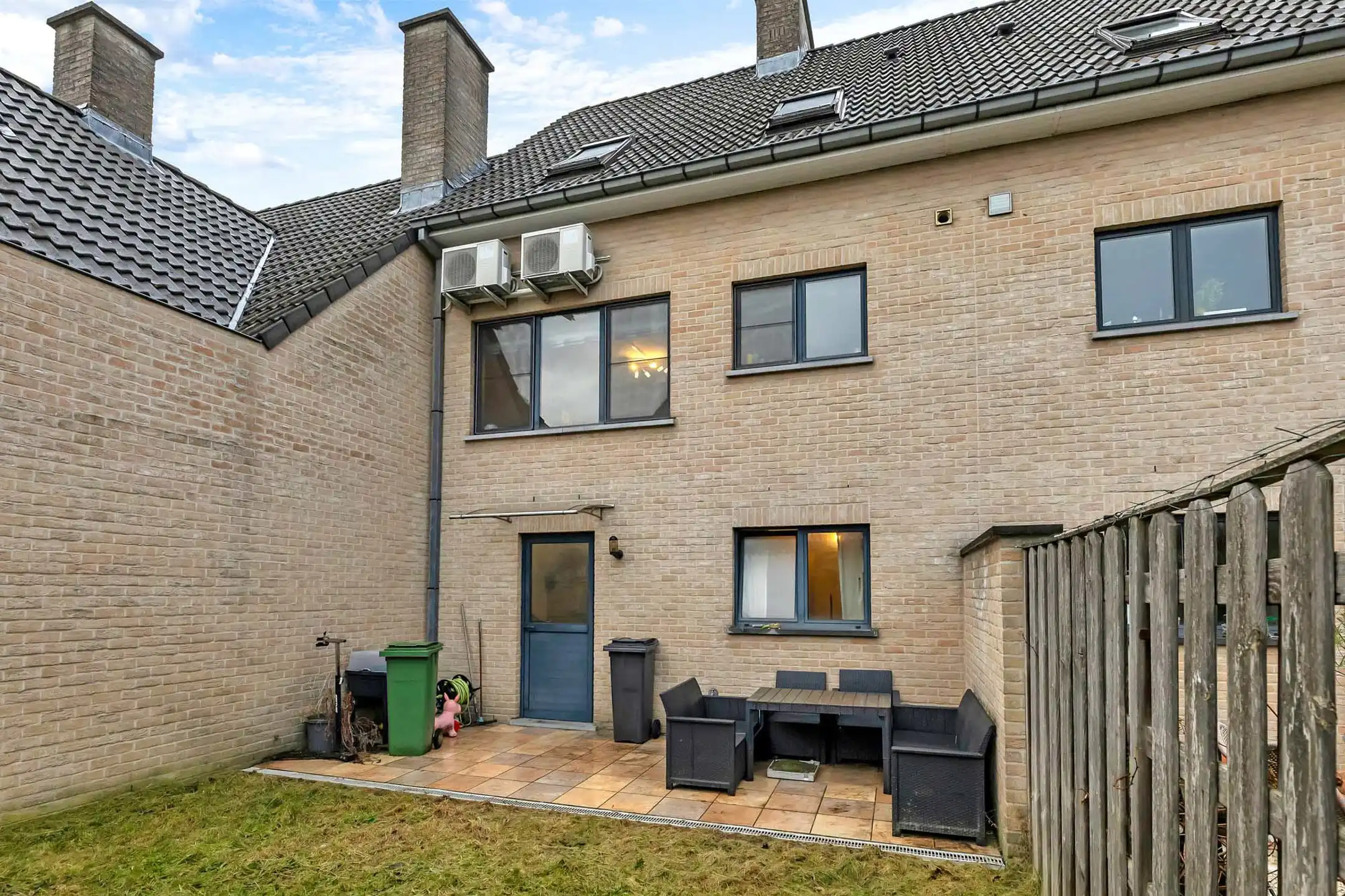Woning te centrum Liedekerke met 3 slpk en garage foto 2