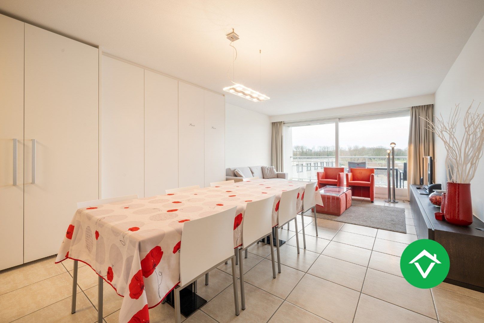 Instapklaar appartement met 2 slaapkamers en grote garage te Nieuwpoort foto 7