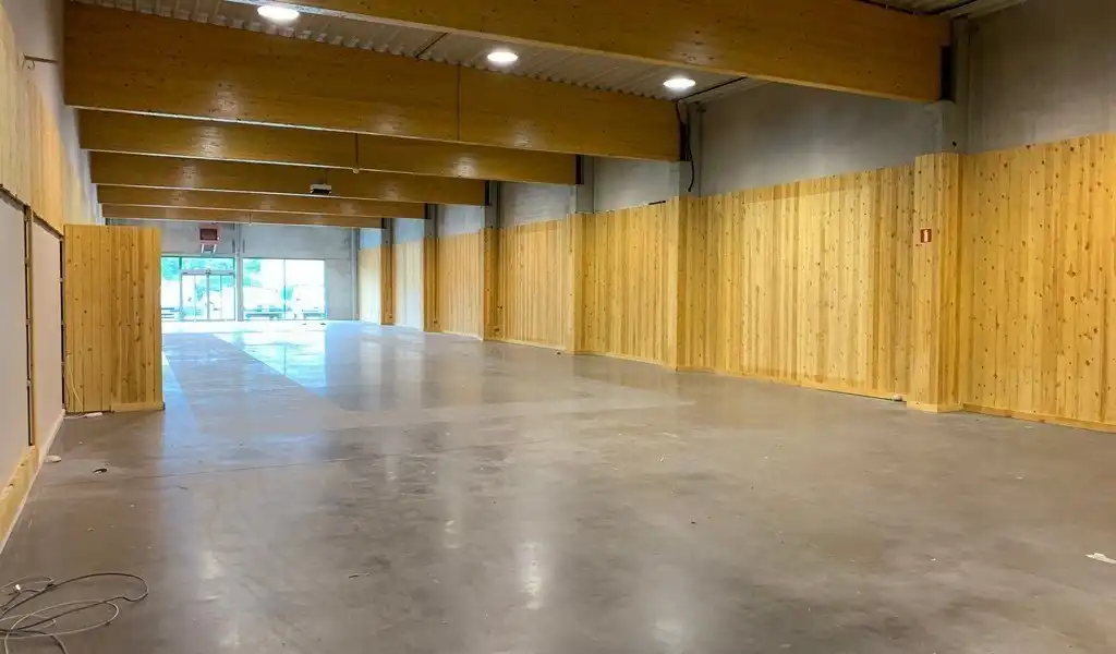 Commercieel gelegen winkel te huur in Lochristi foto 5