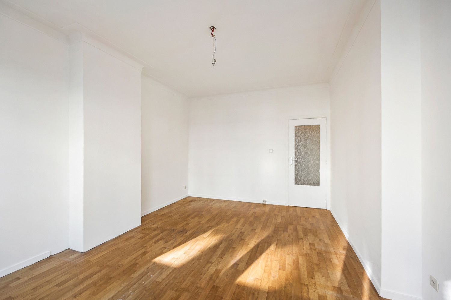 2-slk gelijkvloers appartement met aanzienlijke Z-tuin vlakbij het Te Boelaerpark foto 3
