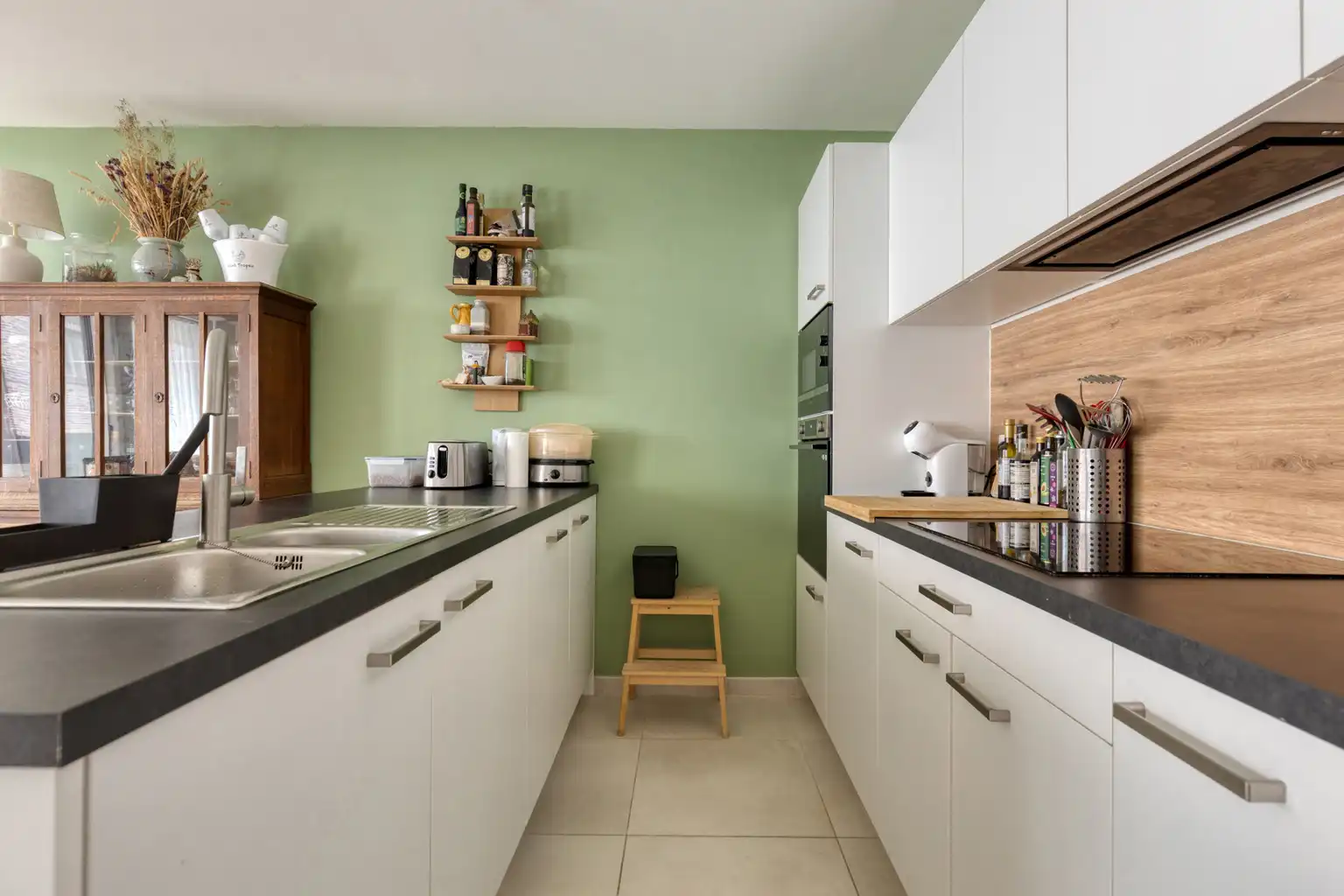 Gelijkvloers 2-kamerappartement voor op een toplocatie foto 8