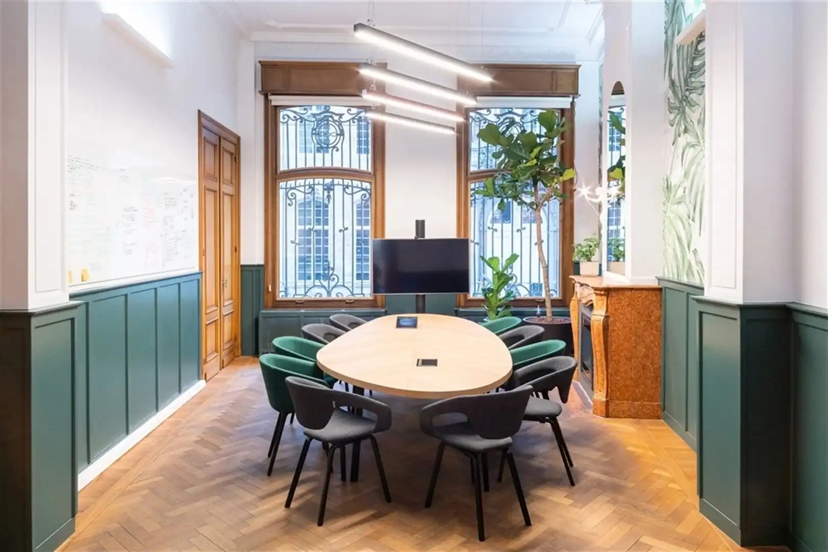 Kantoor in oud-herenhuis-stijl te centrum Antwerpen foto 5