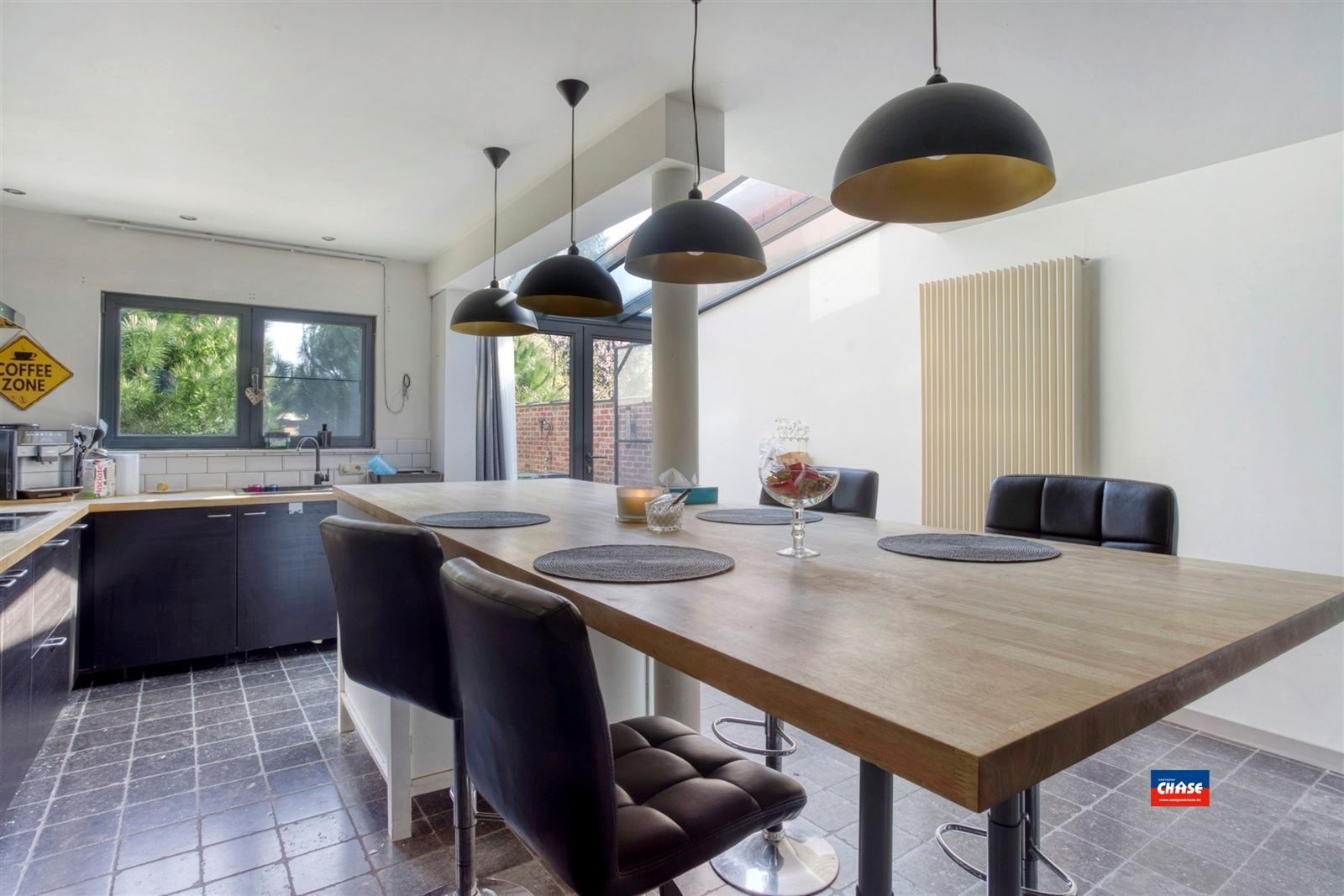 Recent gerenoveerde woning met 3 slaapkamers en tuin foto 5