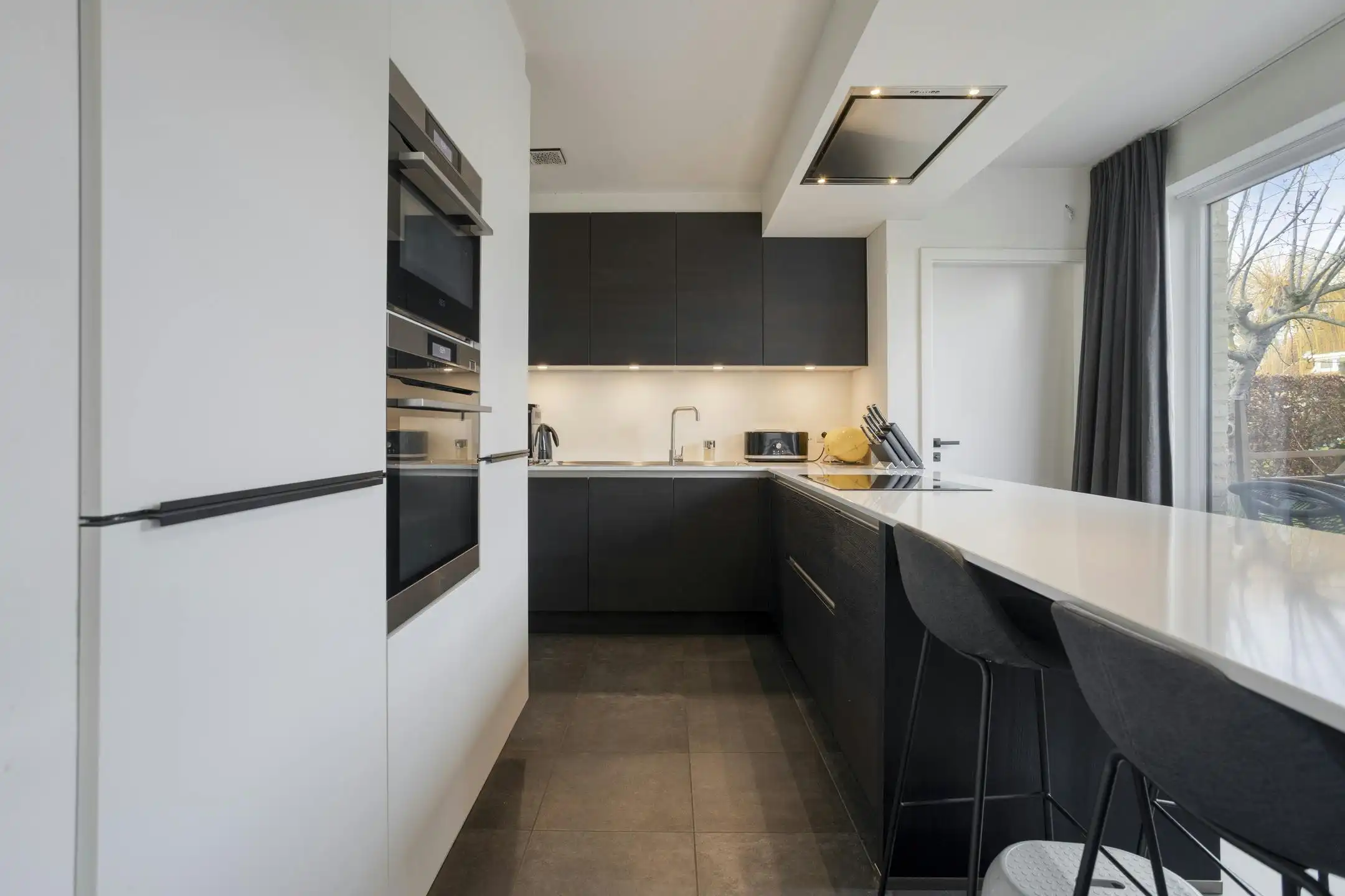 Huis met 4 slaapkamers op een rustige locatie in Oostkamp  foto 6