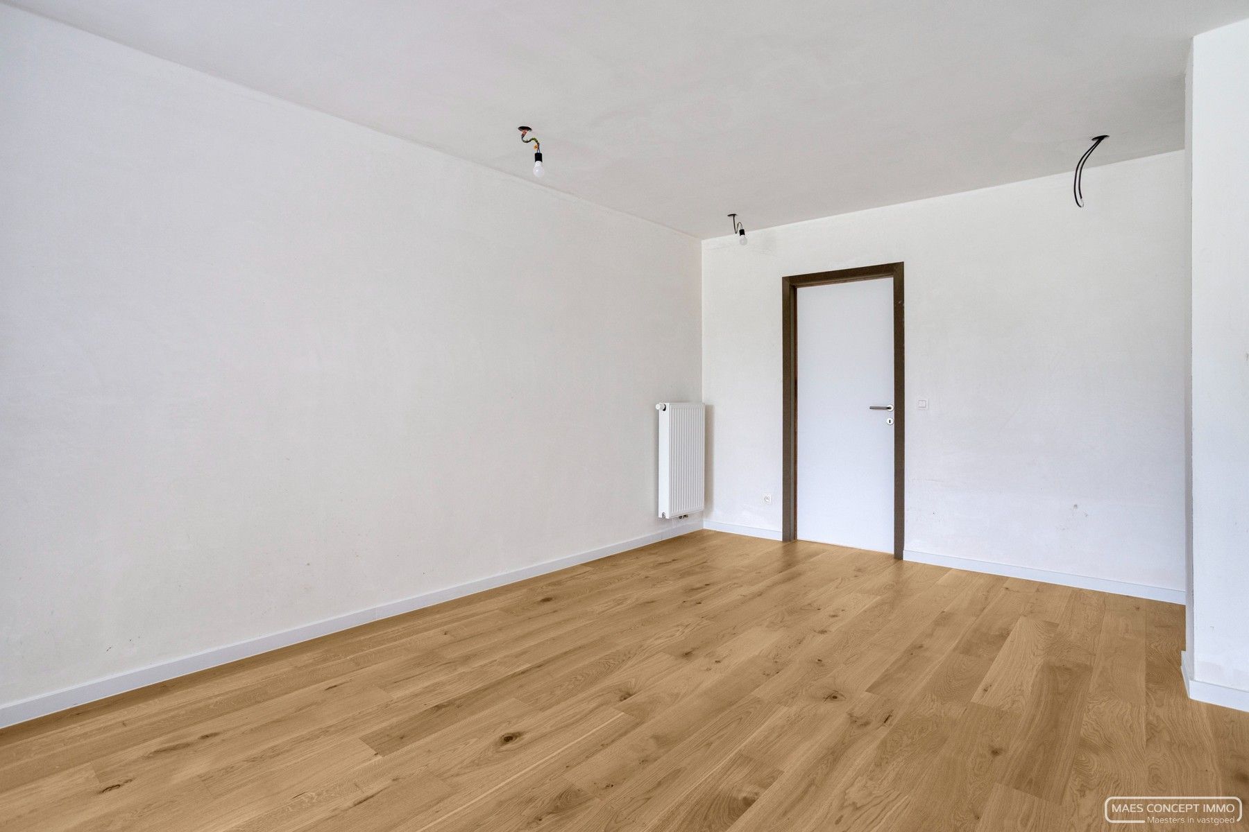Gerenoveerde woning te koop te Vichte met uitweg foto 4