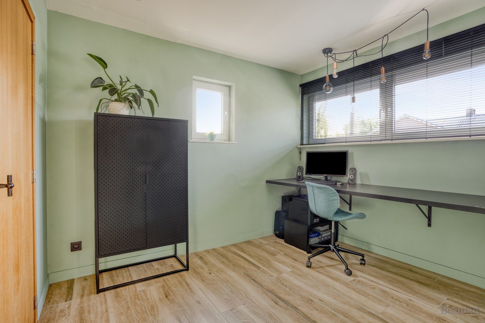 Lichtrijke energiezuinige woning te koop in Paal foto 8