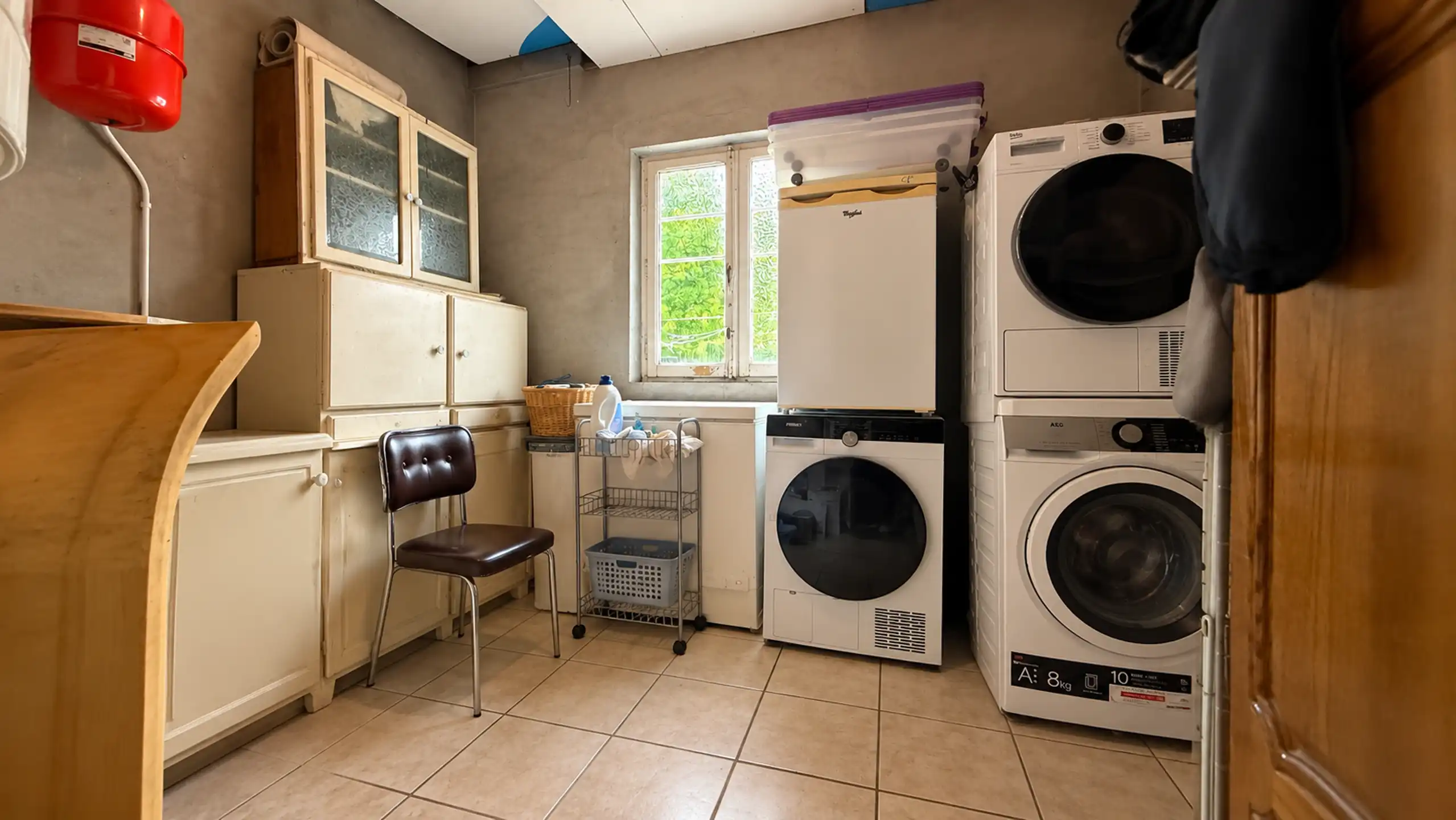 Instapklare halfopen bebouwing met zonnige tuin en garagebox foto 10