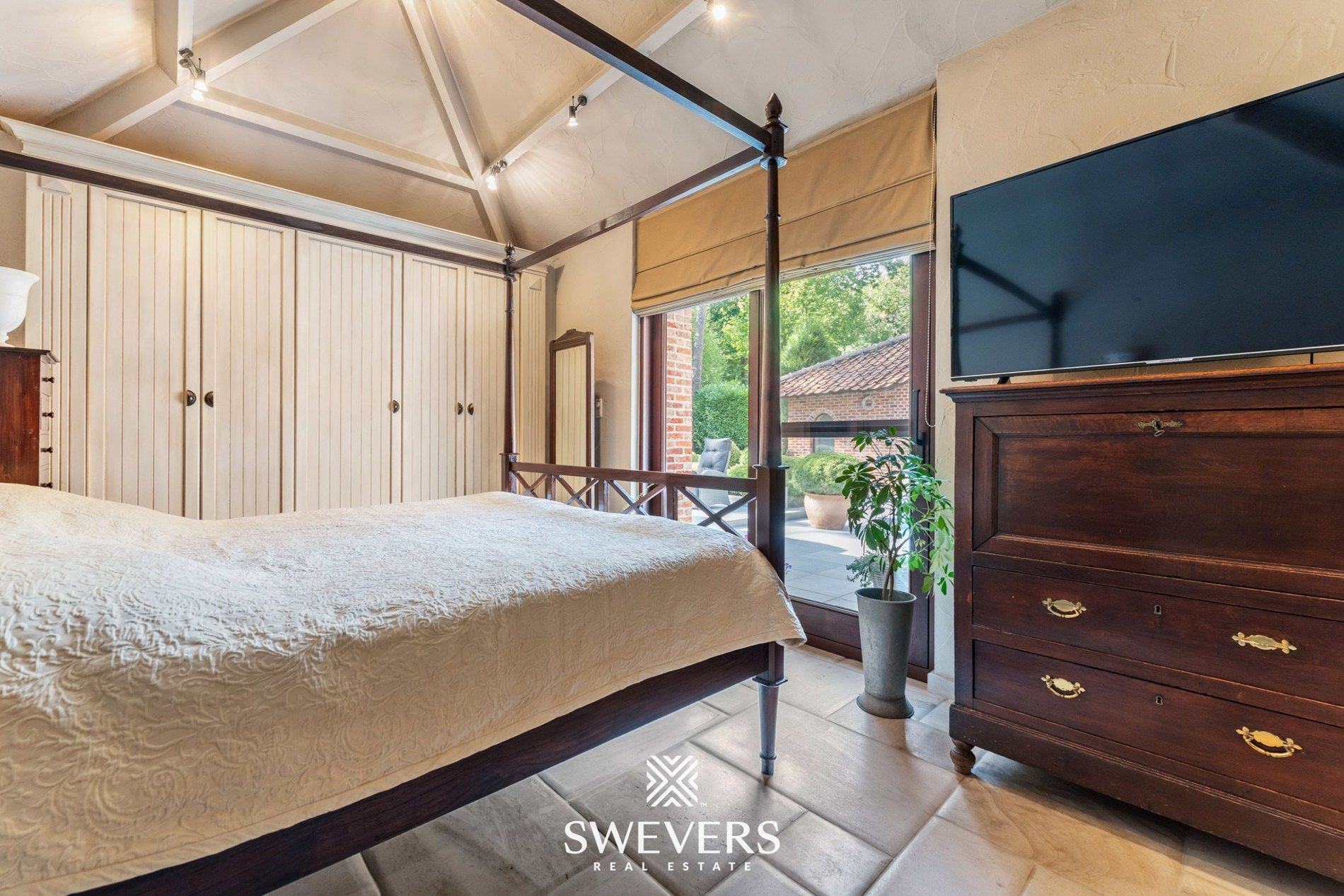 Exclusieve villa in Zuid-Franse stijl omgeven door groen in residentiële wijk Kayenberg foto 18