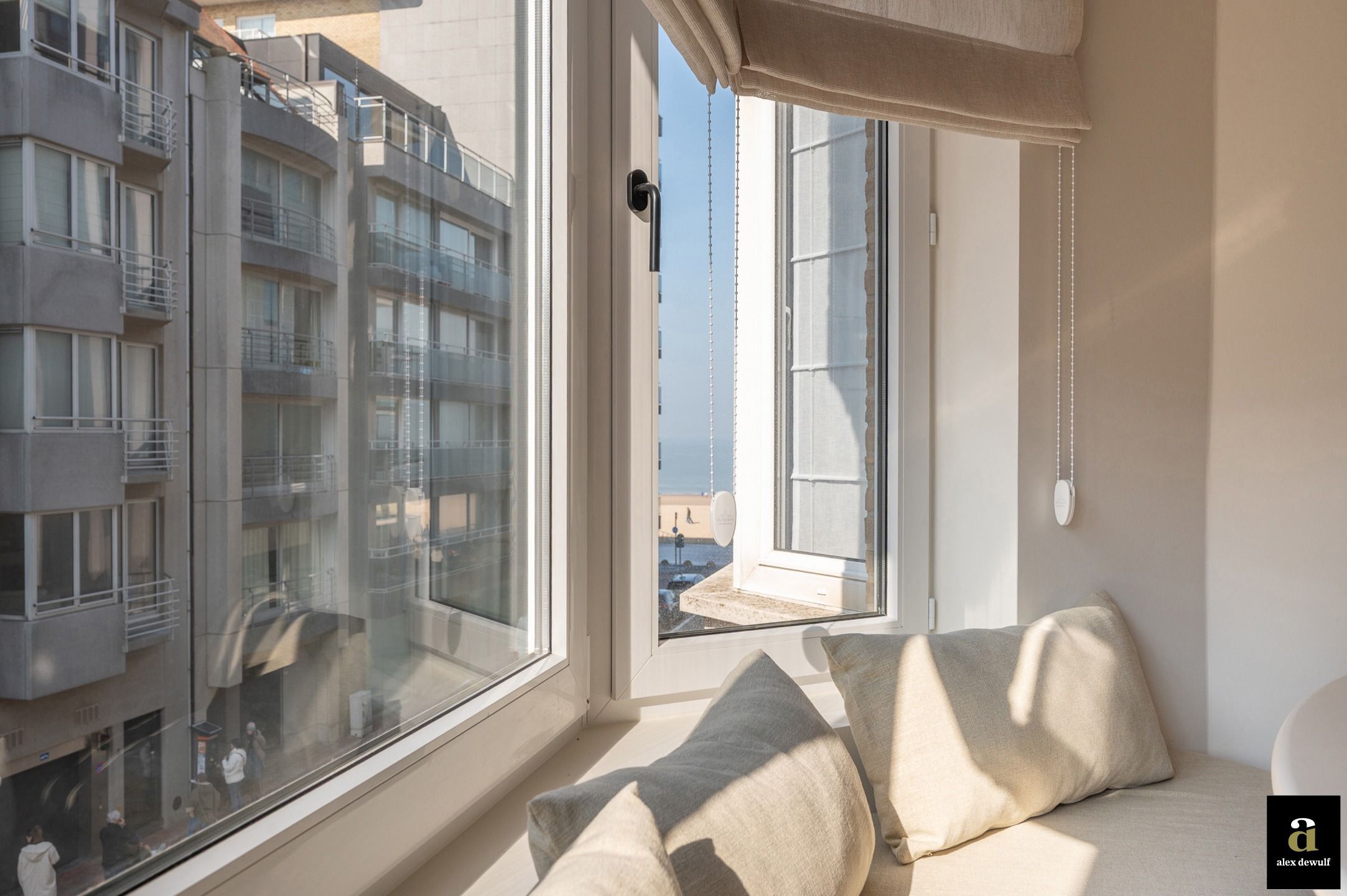 Top gerenoveerd appartement met zij zeezicht, Driehoeksplein foto 3