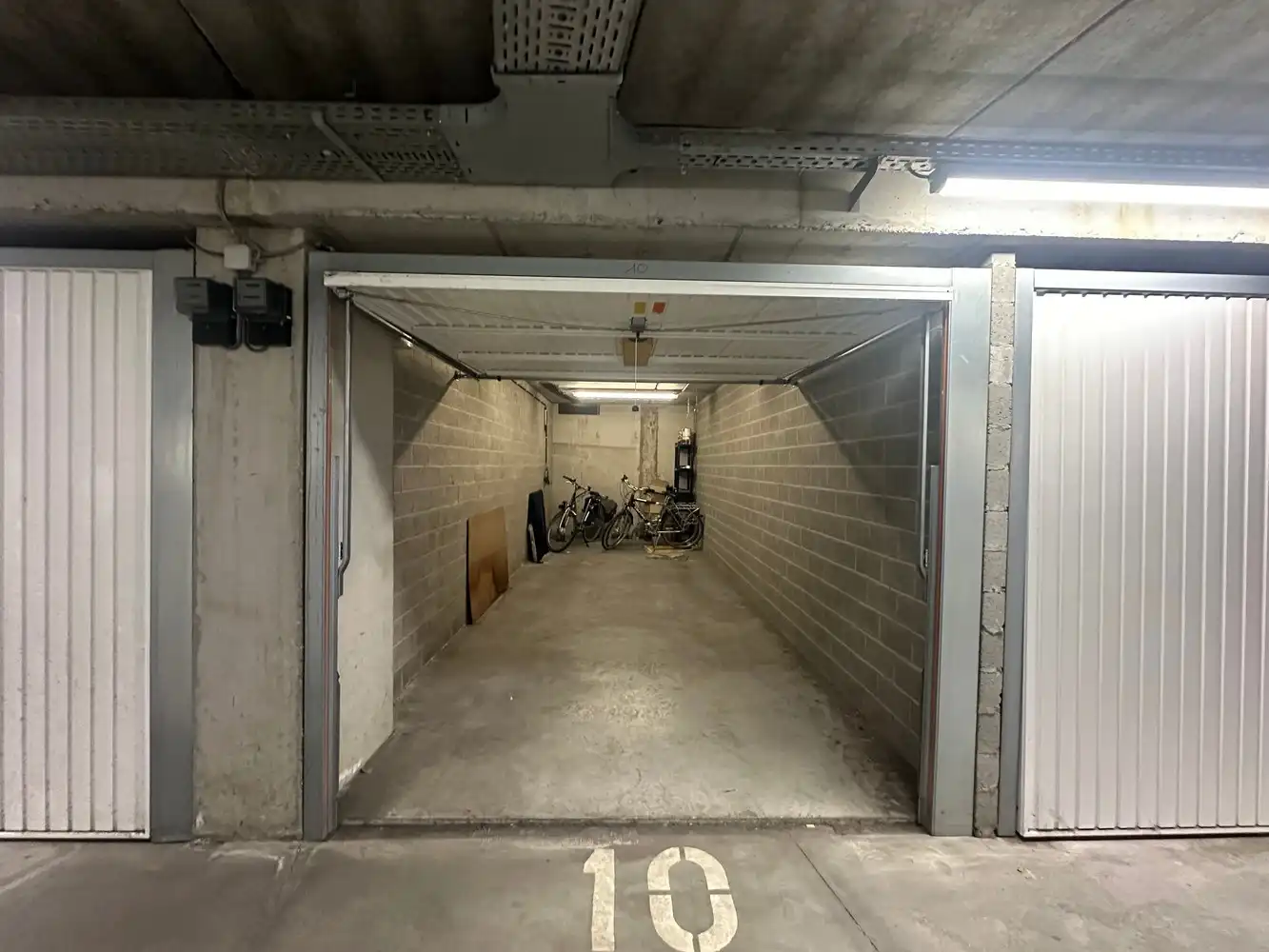 RESIDENTIE NIEUW HELMOND - GARAGEBOX foto 2