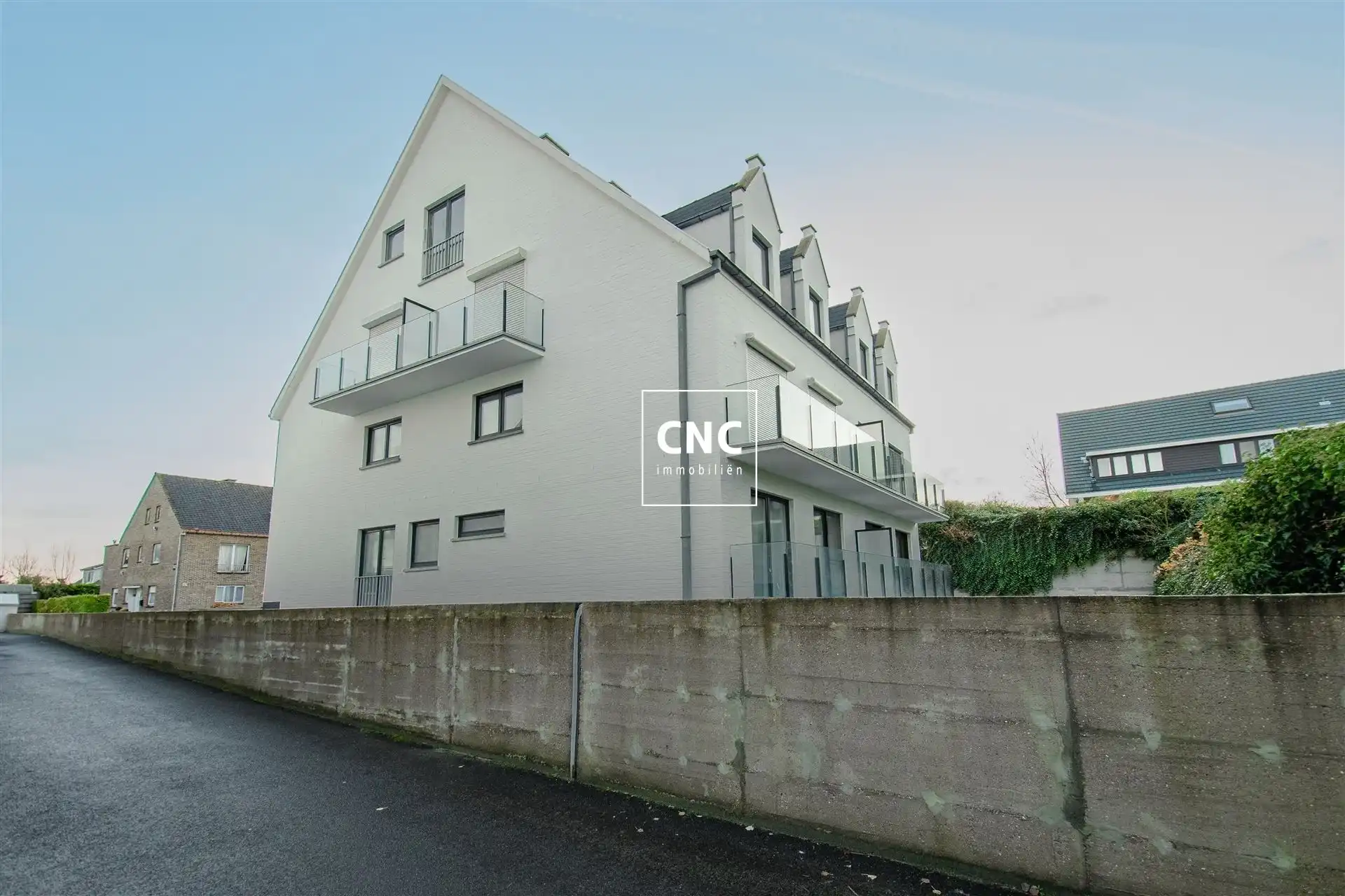 Instapklaar dakappartement in een mooie villa-residentie foto 22