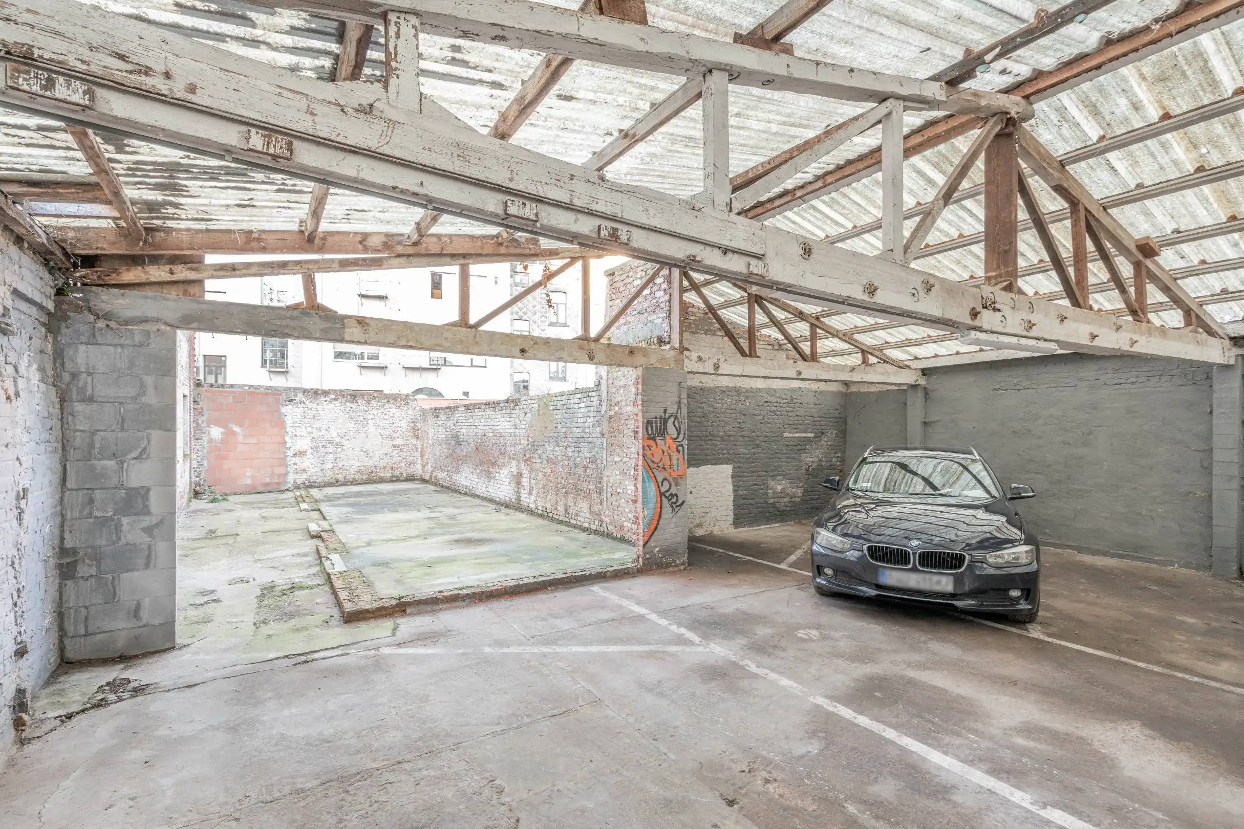 Parkings op verkeerstechnische toplocatie! foto 4