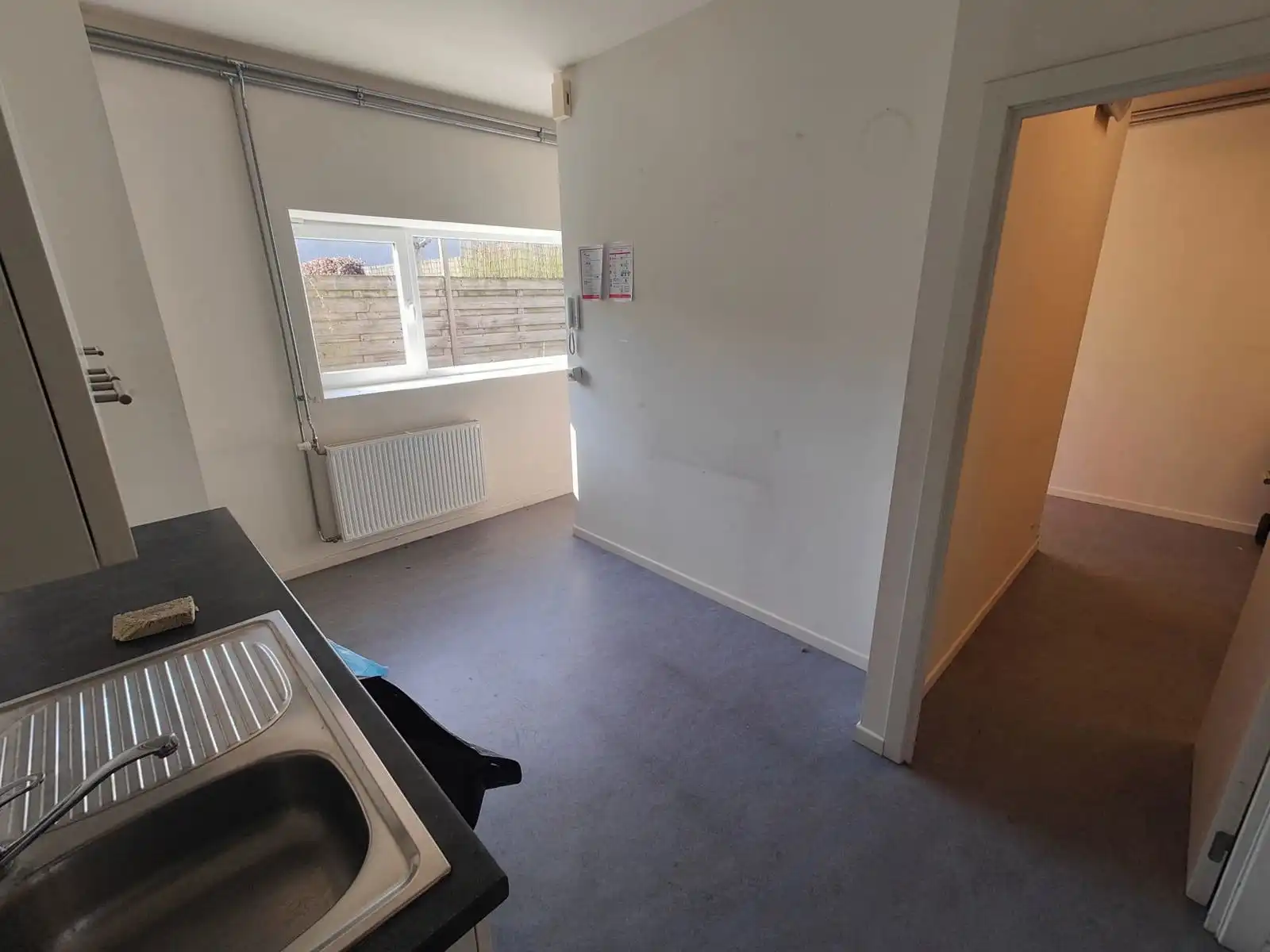 Handelspand in het commercieel centrum van Beveren foto 9