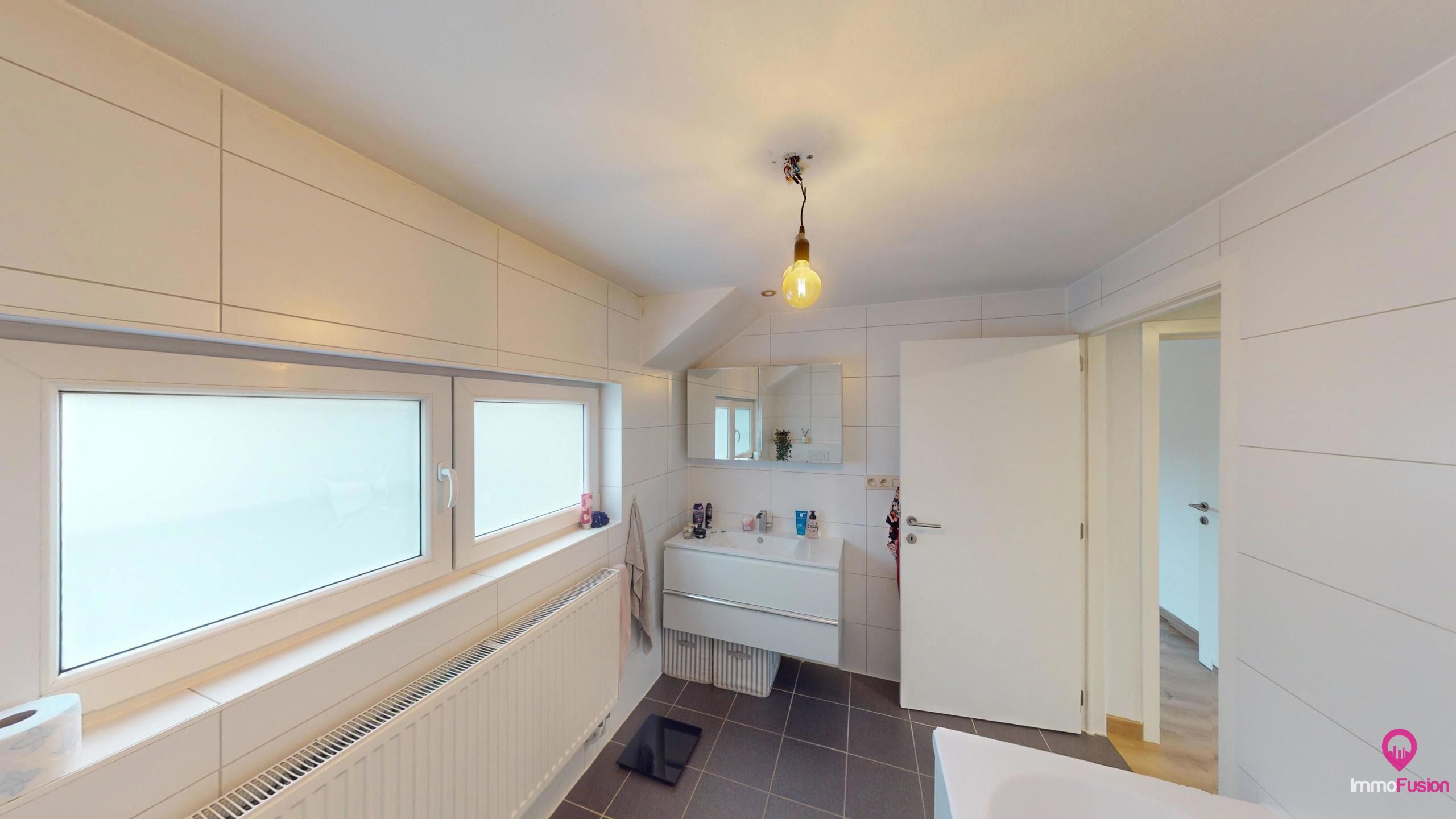 Instapklare woning met 3 slpks, EPC B en inpandig garage! foto 30