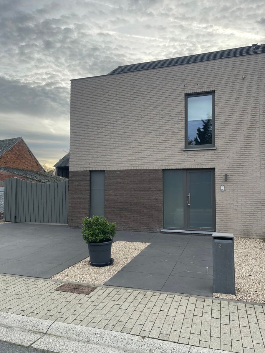 Moderne halfopen bebouwing met 3 slpks en tuin in Moerzeke foto 18