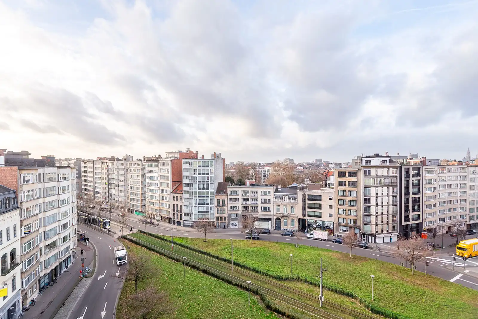 Instapklaar appartement met prachtig uitzicht foto 9
