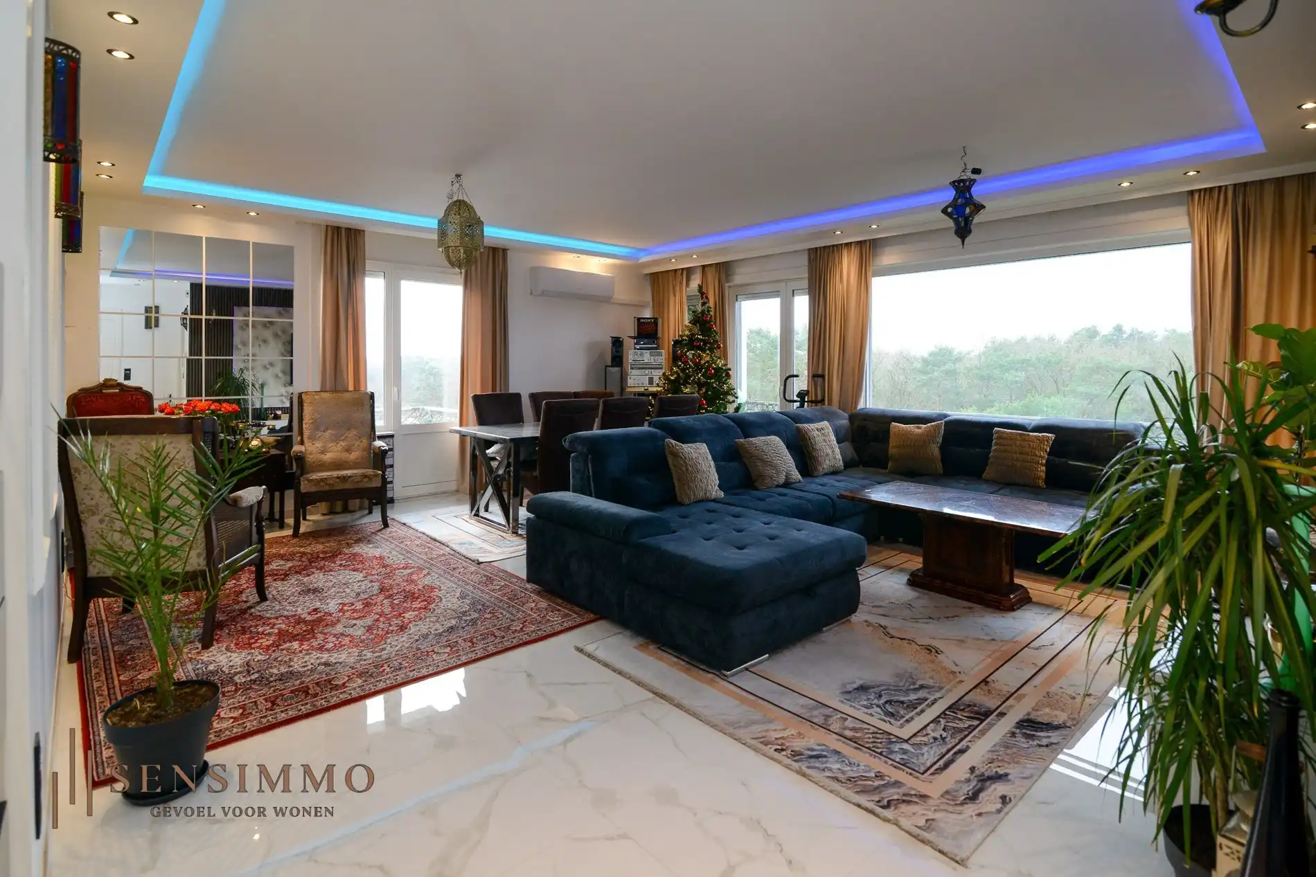 Hoofdfoto van de publicatie: Lichtrijk en ruim 4 slaapkamer appartement met parking vlakbij Genk centrum!