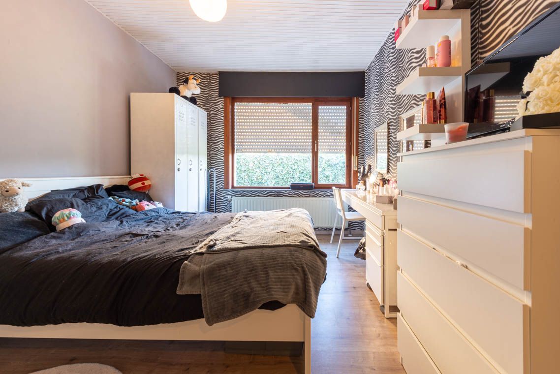 Woning met 3 slaapkamers op mooie locatie, 6are 23ca, dicht aan natuur, centrum en station foto 6