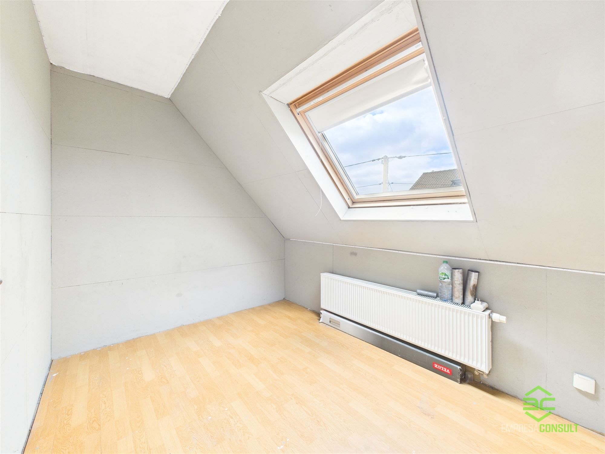 Ruime gezinswoning met 4 slpk in een doodlopende straat! foto 20
