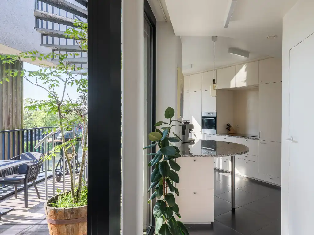 Stijlvol appartement met dakterras, waterzicht en EPC A-score nabij het centrum van Gent. foto 8