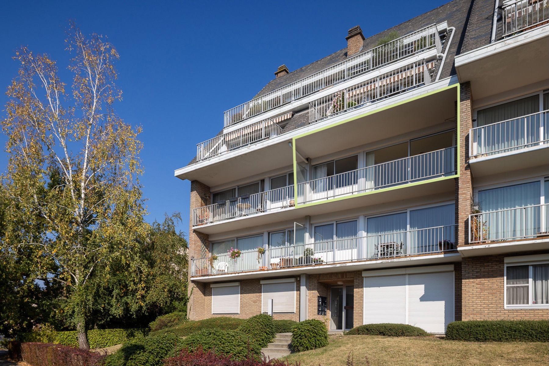 Appartement met twee slaapkamers en terras foto 14