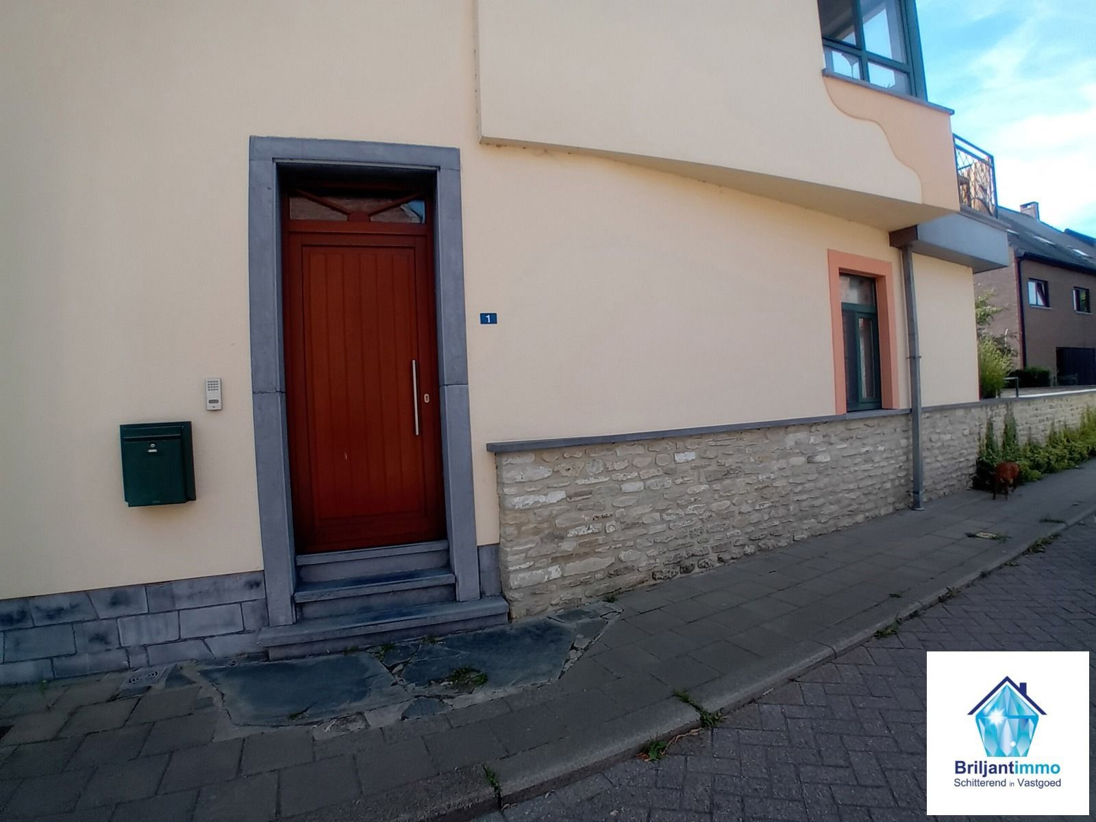 Lichtrijk appartement met 1 slp, knus terras en parking foto 15