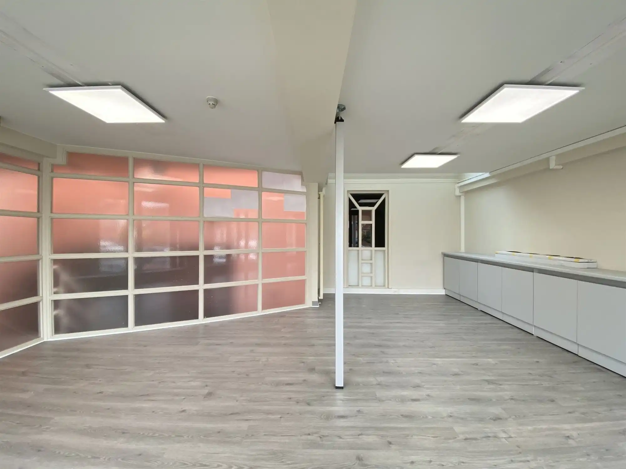 Instapklare kantoorruimte van 60 m² in kantorencomplex  foto 2