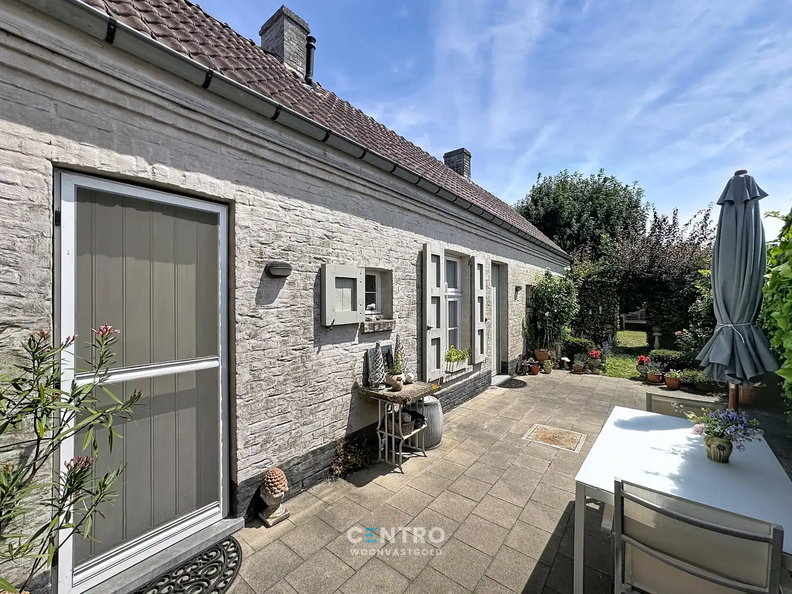 Leuke kunstenaarswoning met 3 slpks en 3 badks in 'het Witte dorp'! foto 20