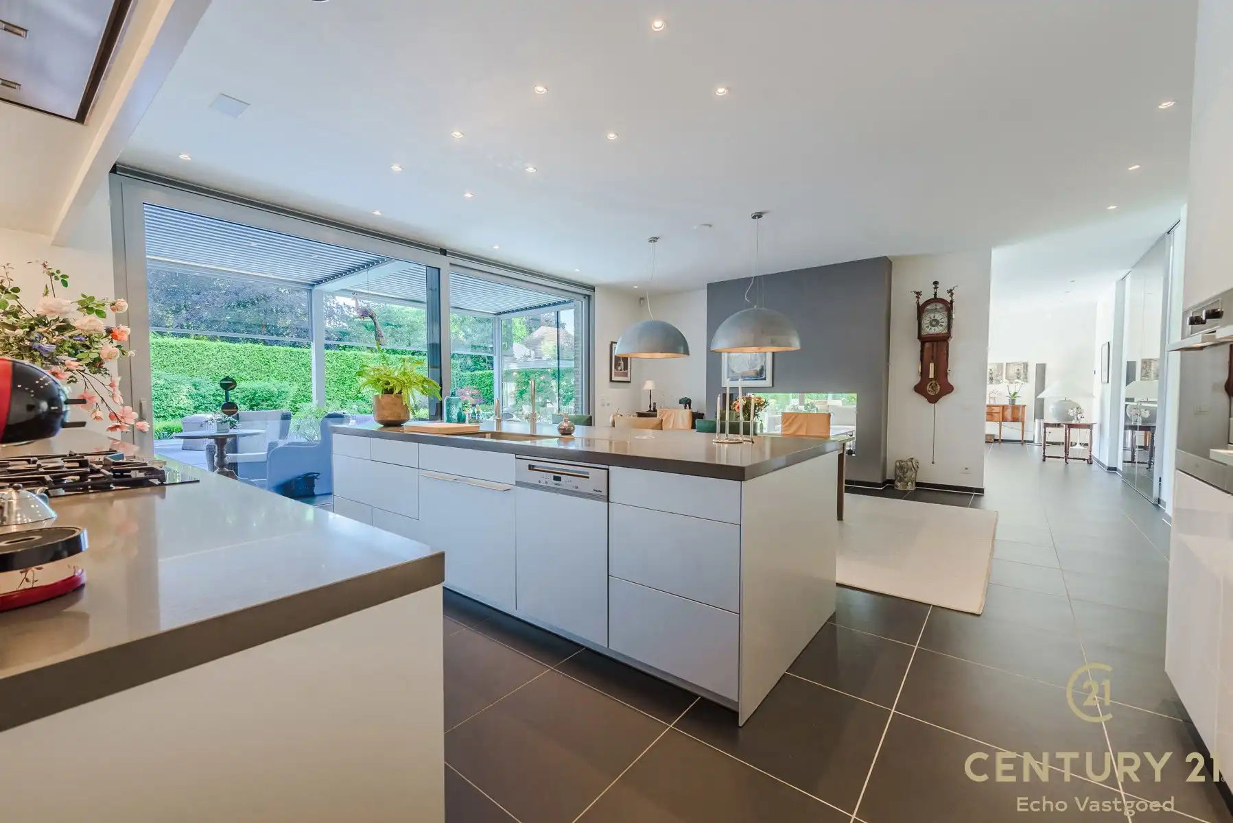 Exclusieve onderhouden architectenvilla in villawijk De Lint foto 9