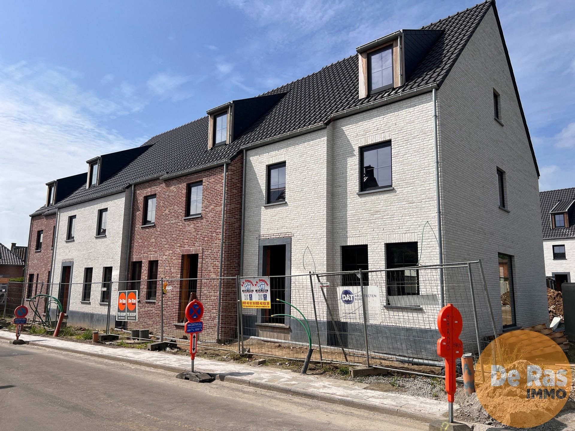 HILLEGEM- Uniek woonerf met Zuidgelegen woningen foto 4