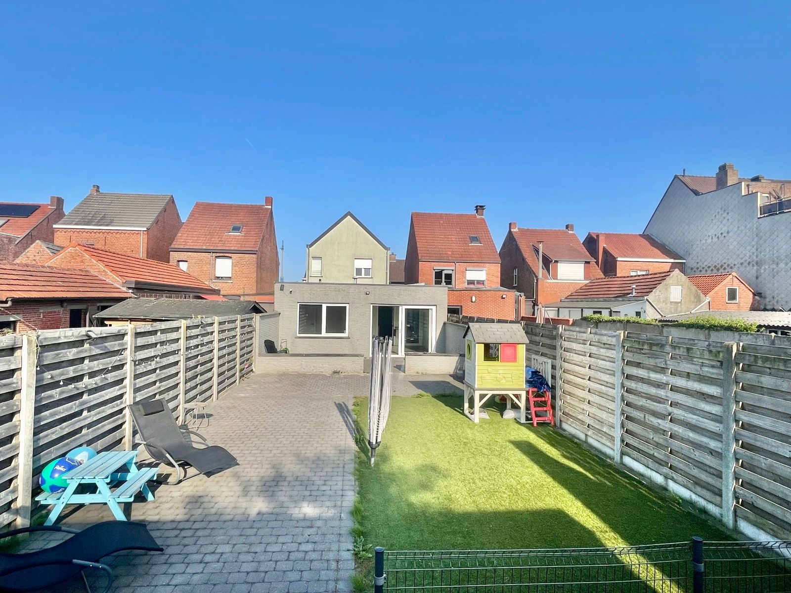 Charmante ruime en instapklare woning met zonnige tuin foto 16