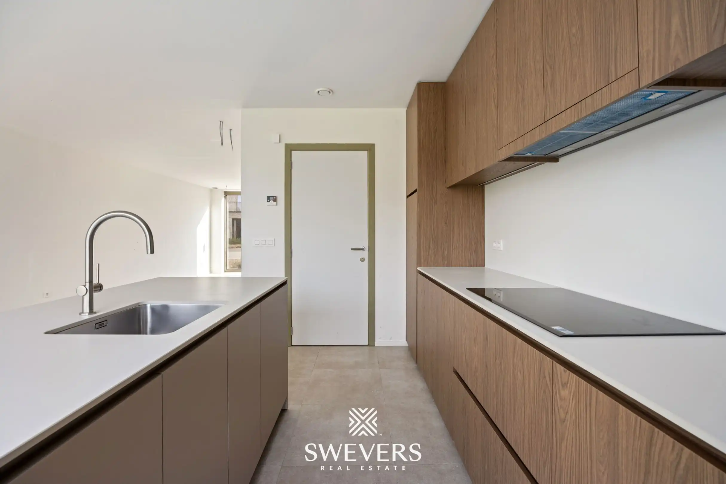 Instapklare nieuwbouwwoning (2025) met doordachte indeling, terras en uitstekende bereikbaarheid foto 13