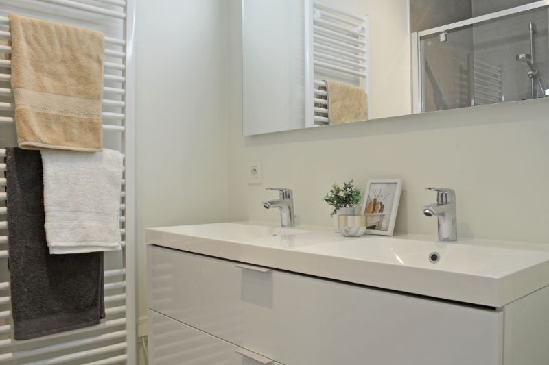 Te koop instapklaar 2 slpk  appartement met terras in centrum Roeselare. foto 11
