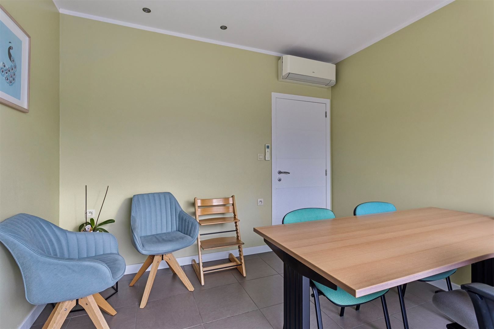 TE KOOP: Ruime woning met praktijkruimte in Maasmechelen! foto 26