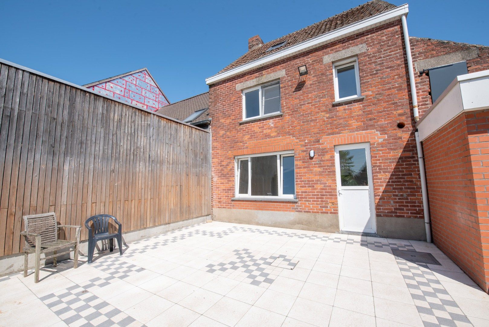 Volledig instapklare woning met 3 slaapkamers en ruime tuin in Zulte foto 25