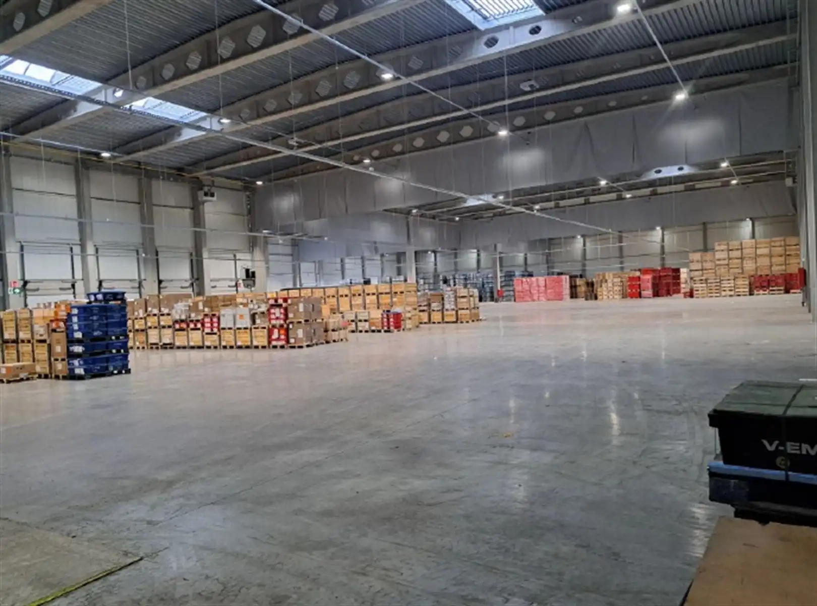 Logistieke units met kantoren foto 8