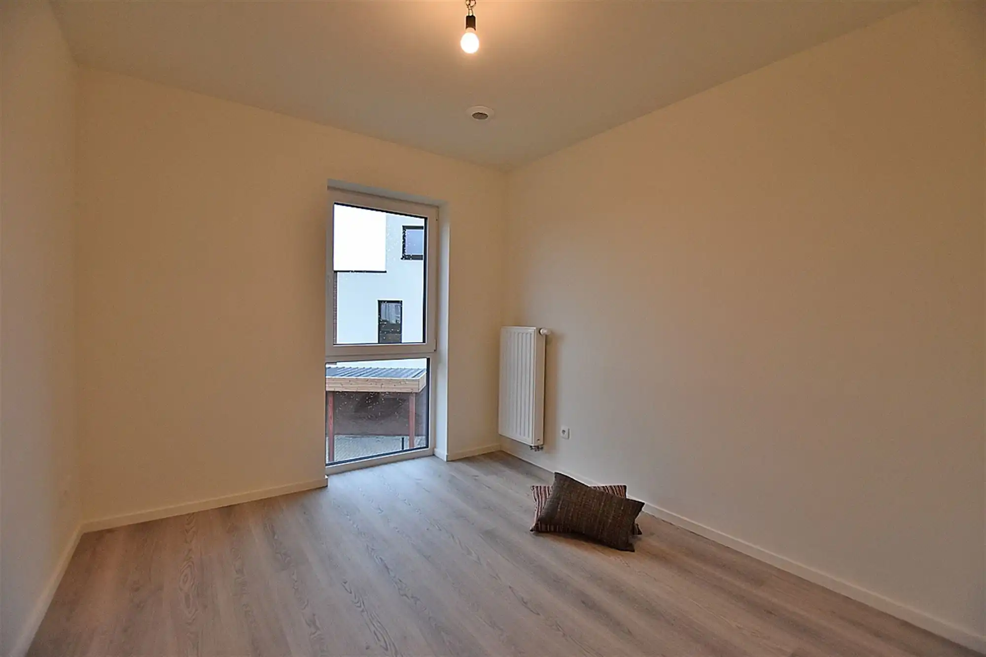 Instapklare WONING met 3 slaapkamers, tuin / terras & carport, gelegen in een rustige, kindvriendelijke buurt foto 16