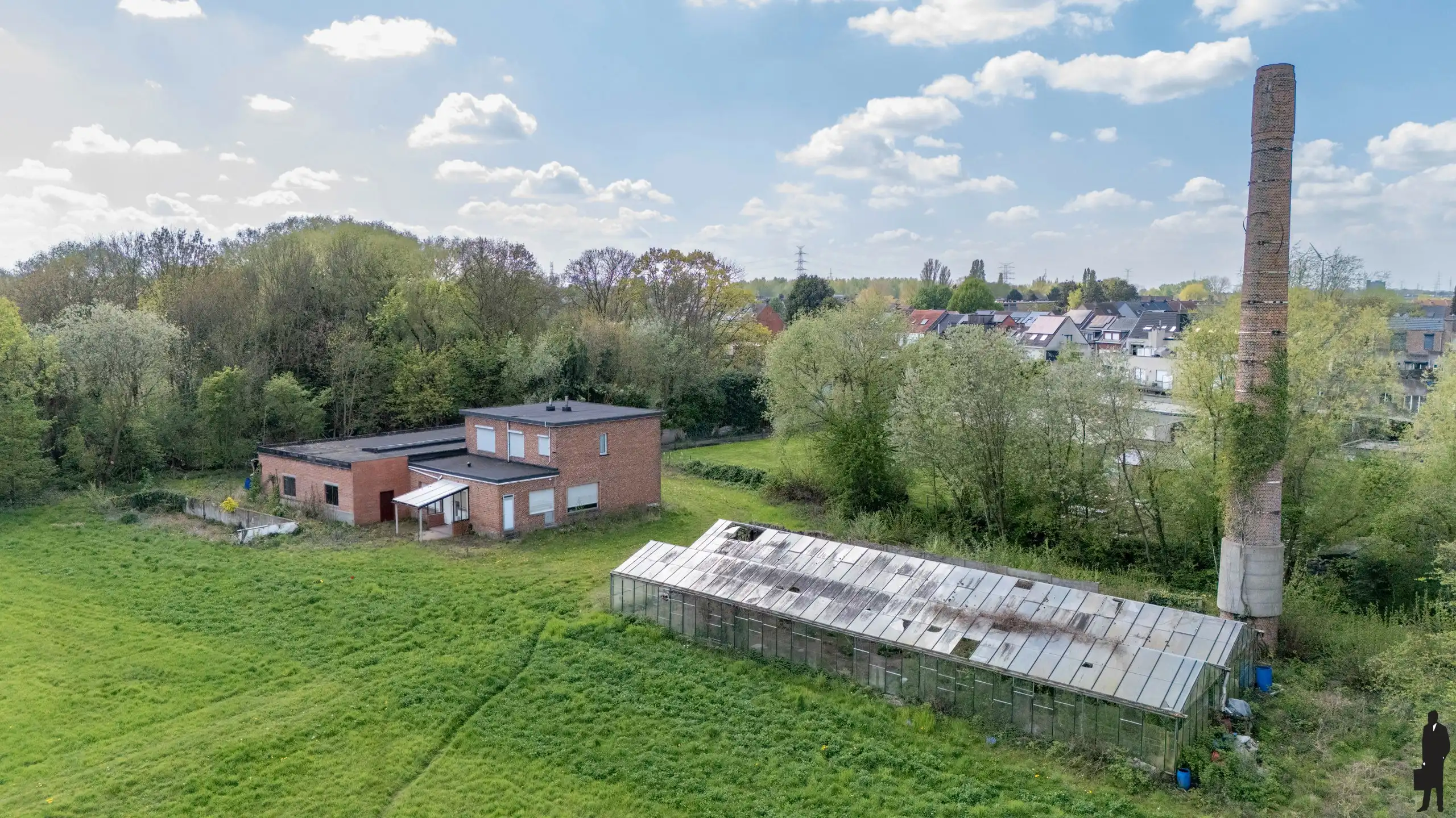 Unieke renovatiekans pal in het centrum van Aartselaar foto 5