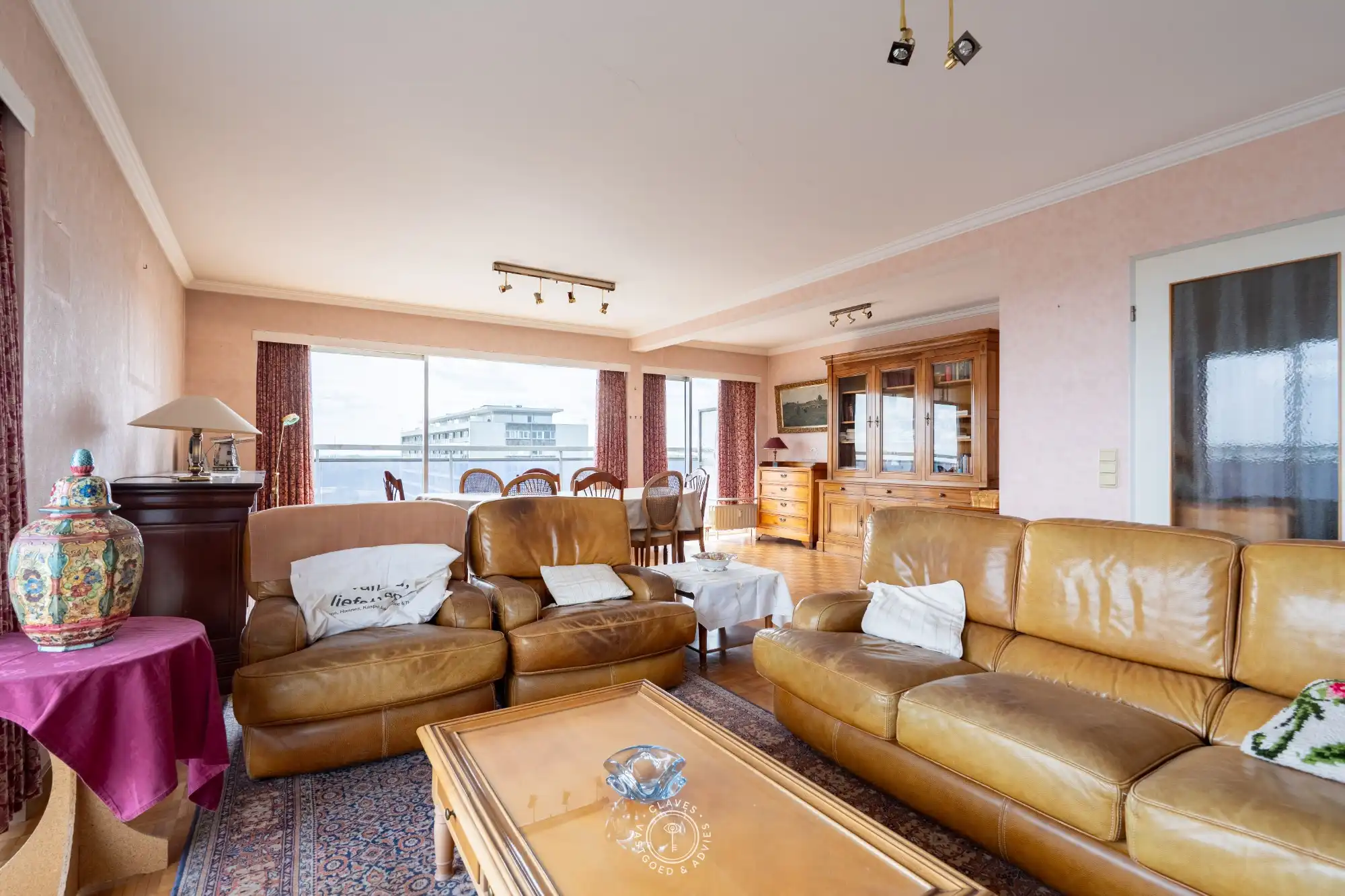 Lichtrijk hoekappartement op de 14de verdieping met panoramisch uitzicht foto 4