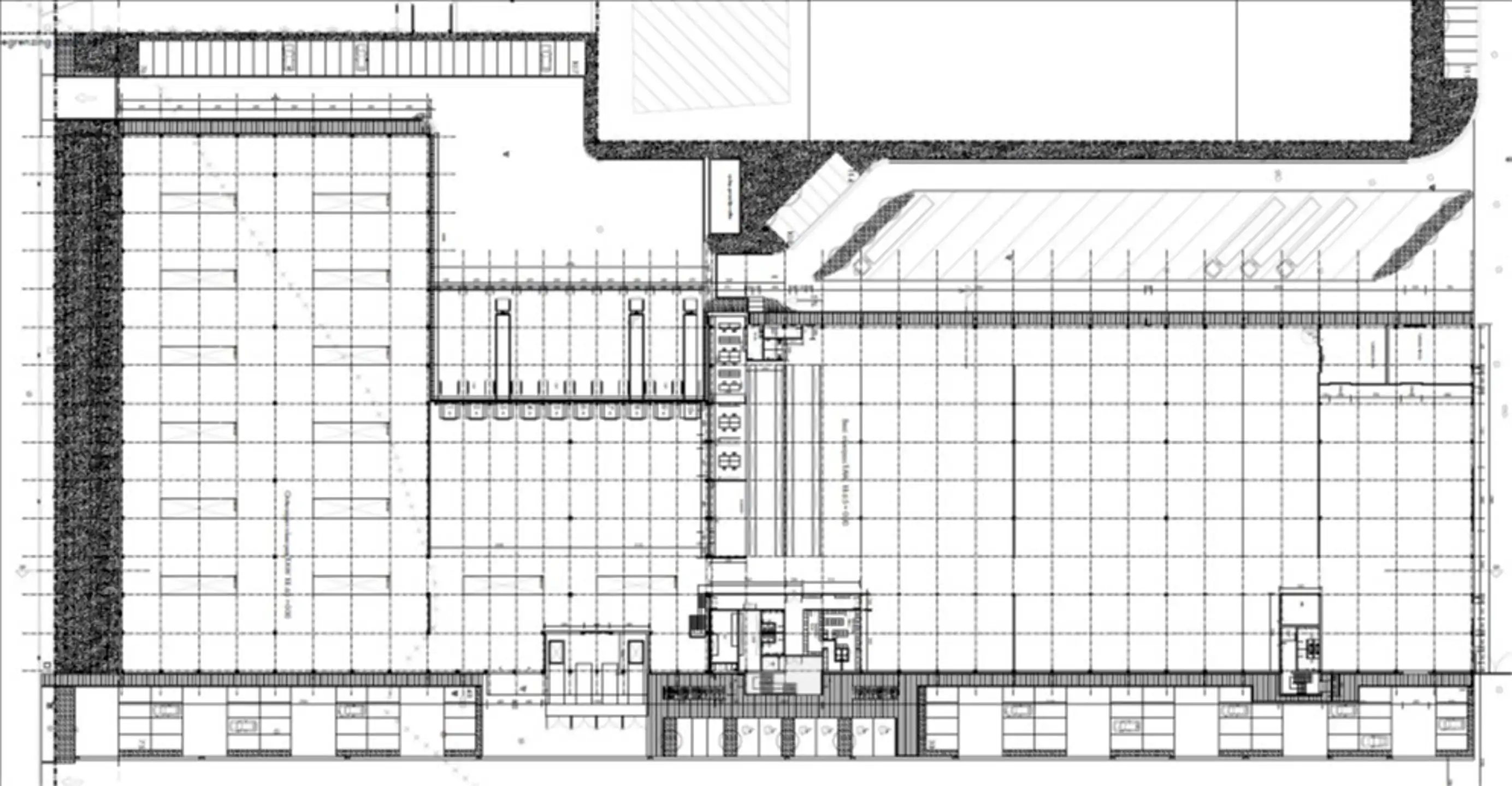 Logistieke  hal 13.302m² met kantoren op de Ringlaan in Kuurne foto 5