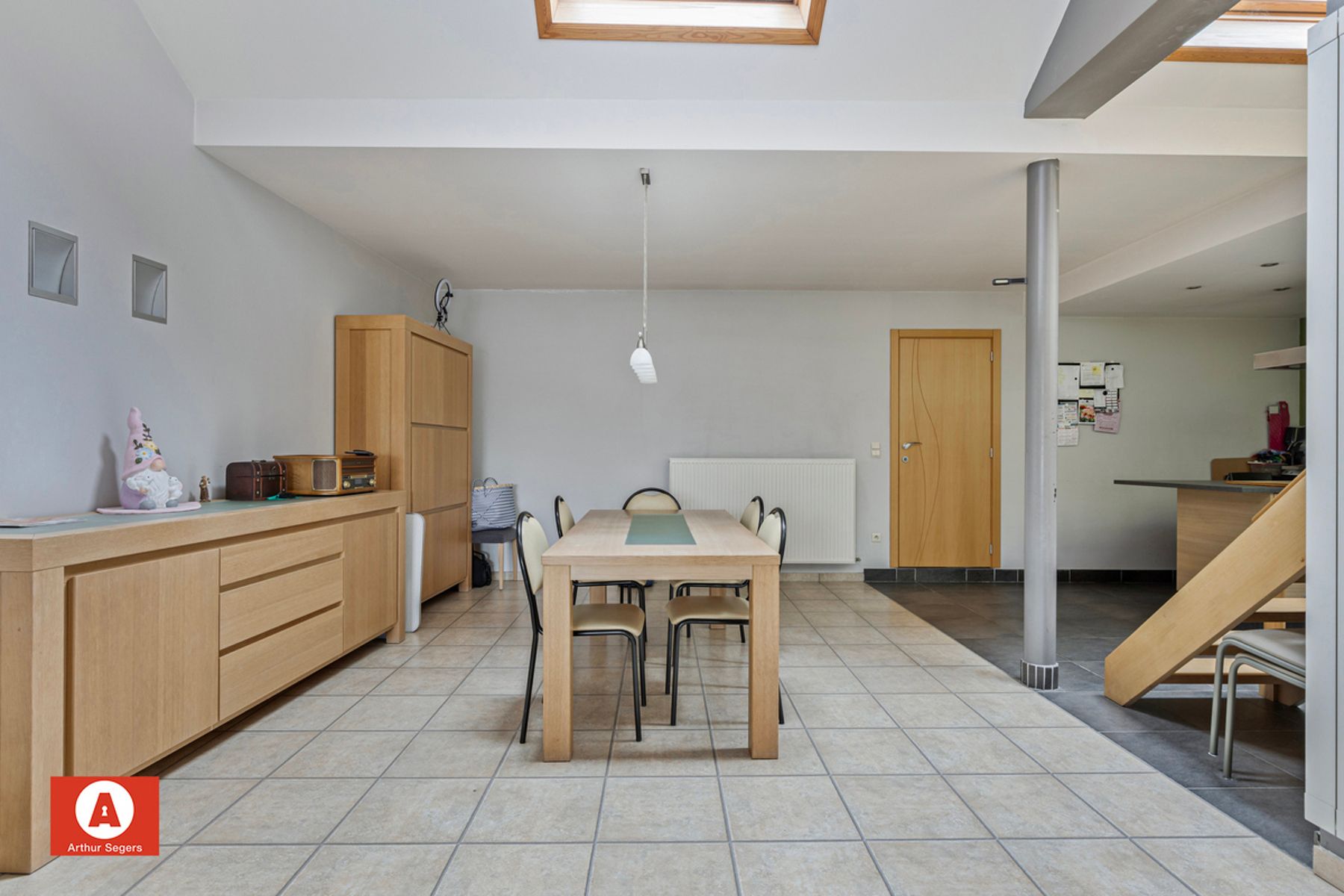 Ruime woning met handelsruimte op topligging in Malderen  foto 5