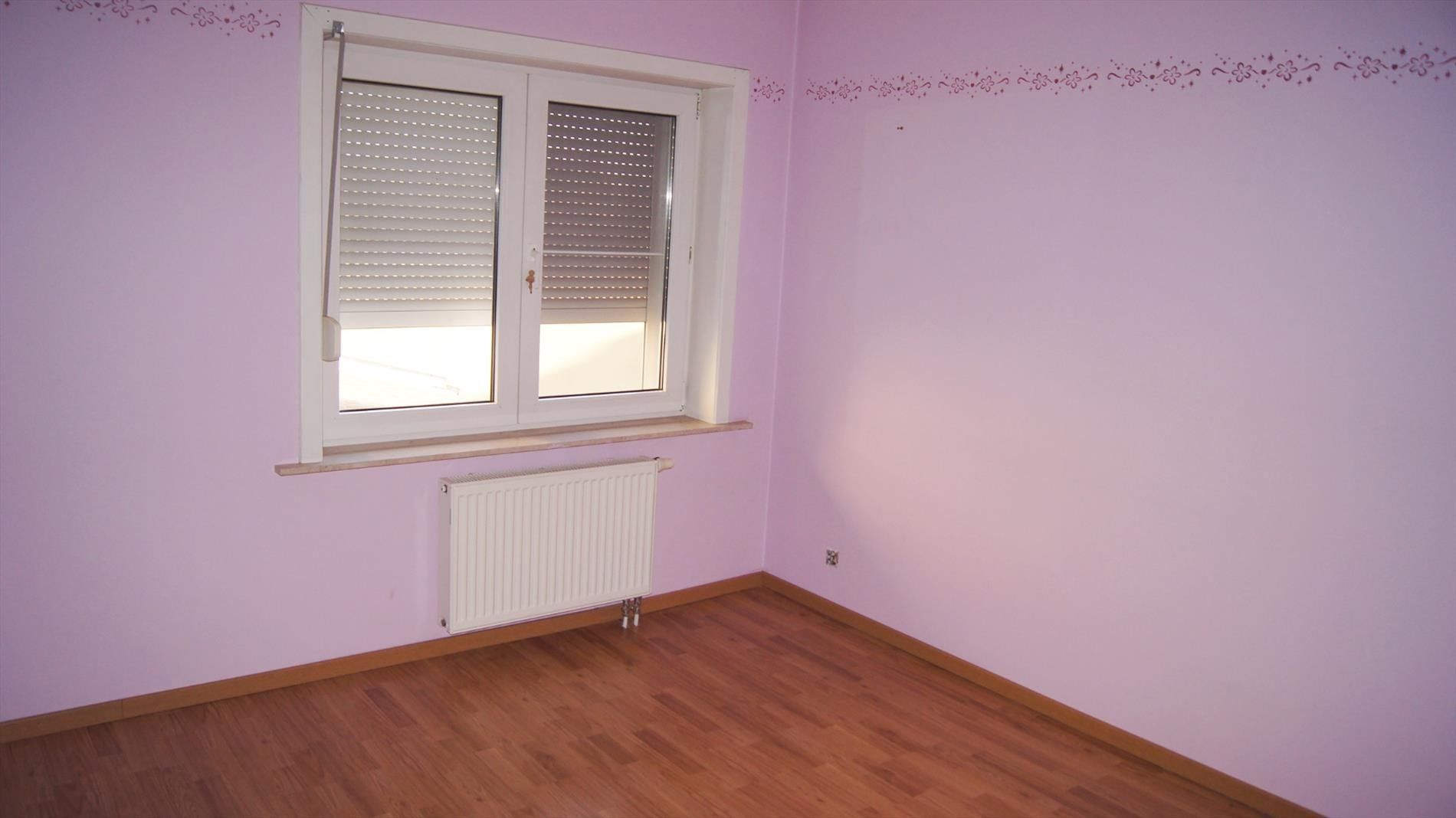 Gezinswoning met 3 slpks, bureau, garage en tuin foto 14