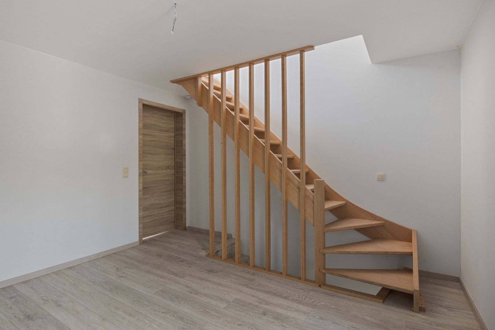 Knusse woning te koop foto 11