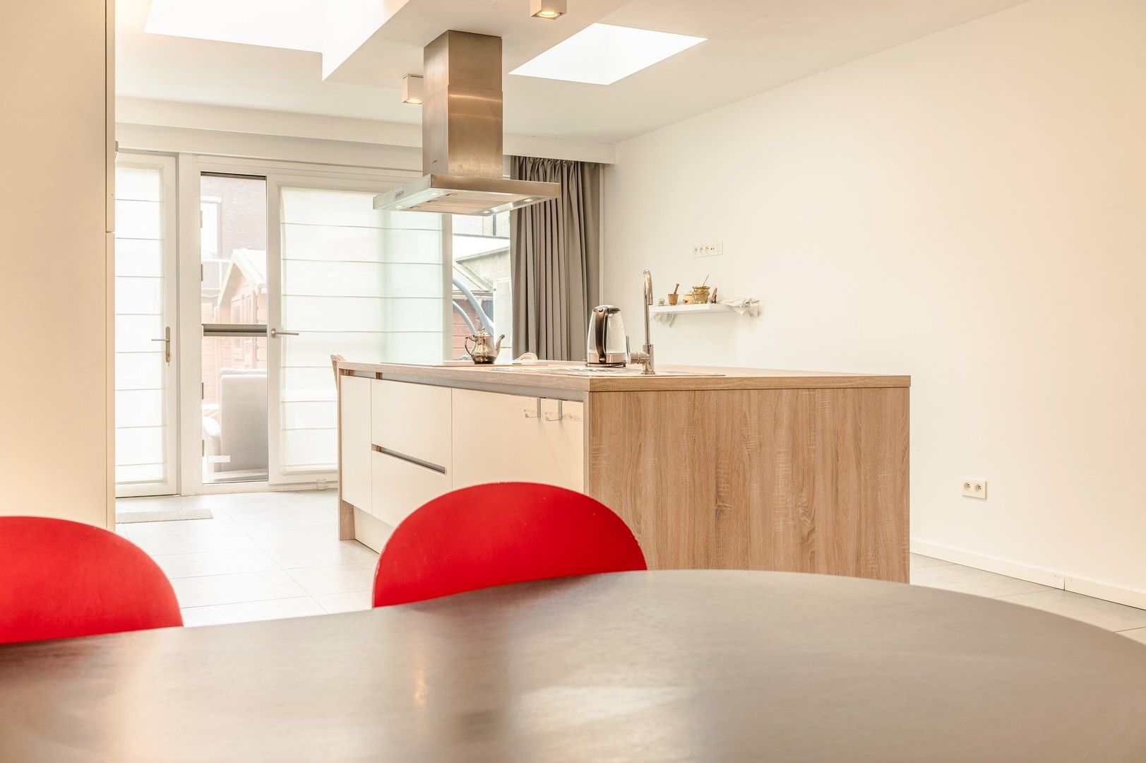 Recent gerenoveerde woning met 3 slaapkamers en tuin foto 4