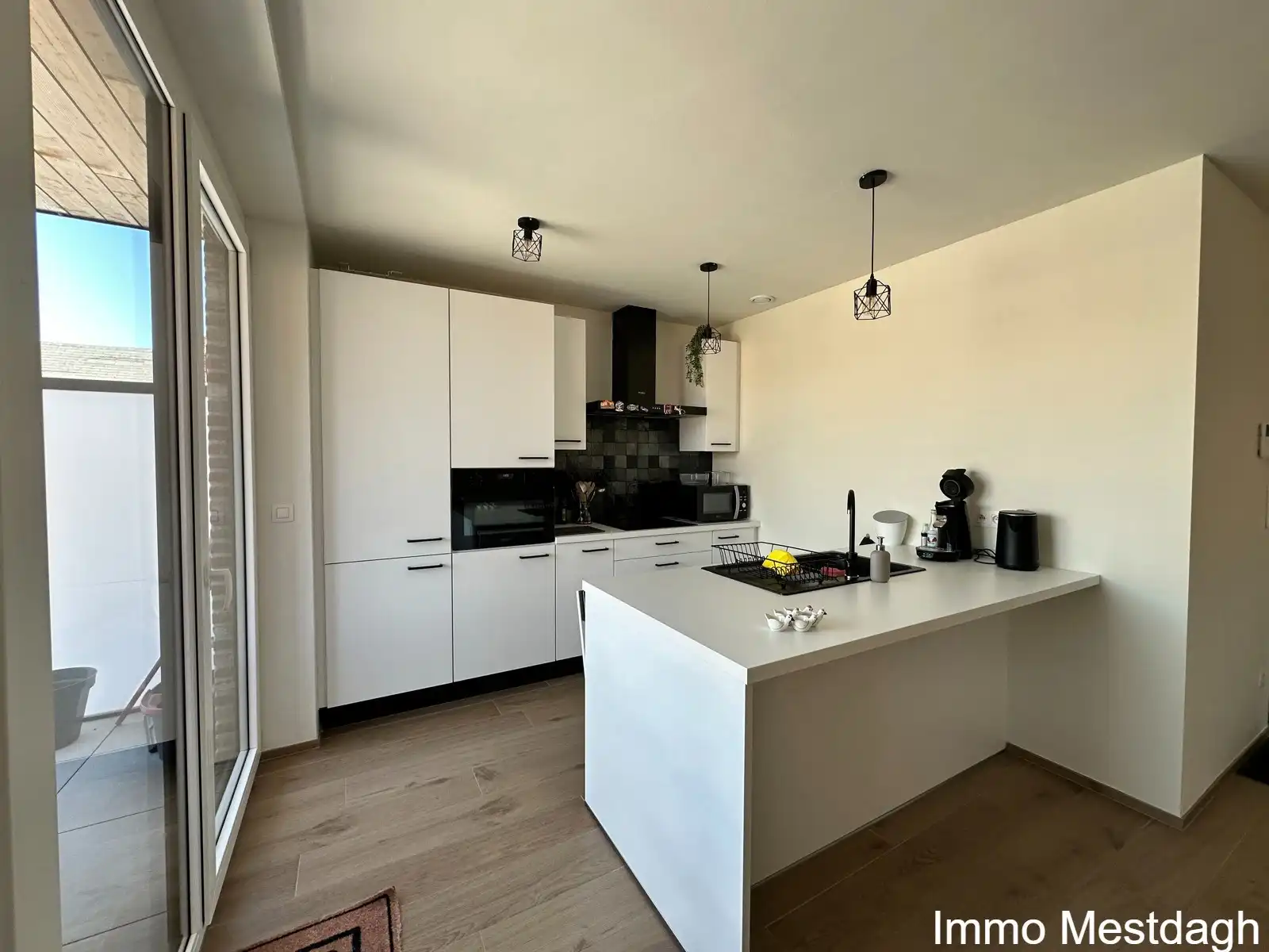 Recent modern appartement centrum Diest, met terras & 5 zonnepanelen foto 7