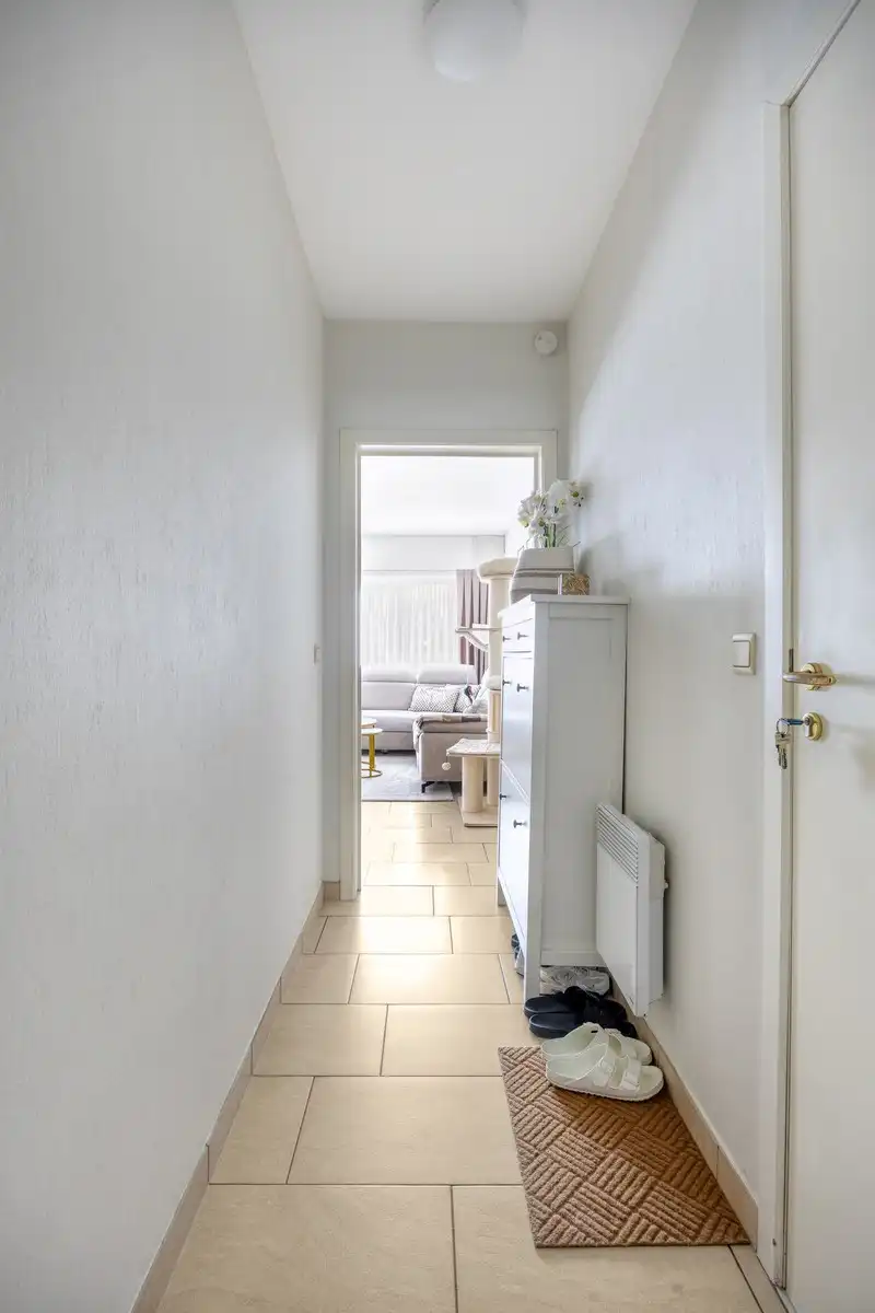 Gelijjkvloers appartement met 1 slaapkamer en staanplaats. foto 7