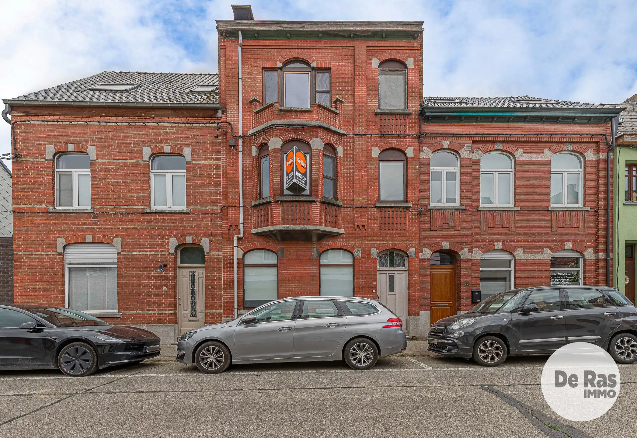 Hoofdfoto van de publicatie: LEDE - Te renoveren woning met 4 slaapkamers nabij centrum