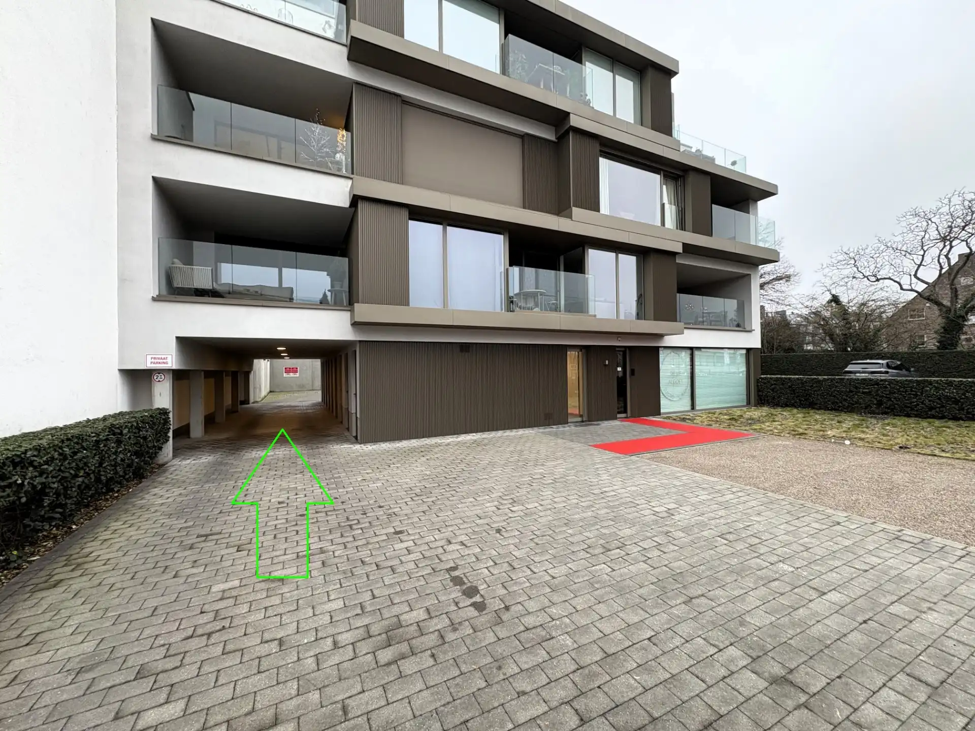 Garage te huur in centrum Waregem foto 3