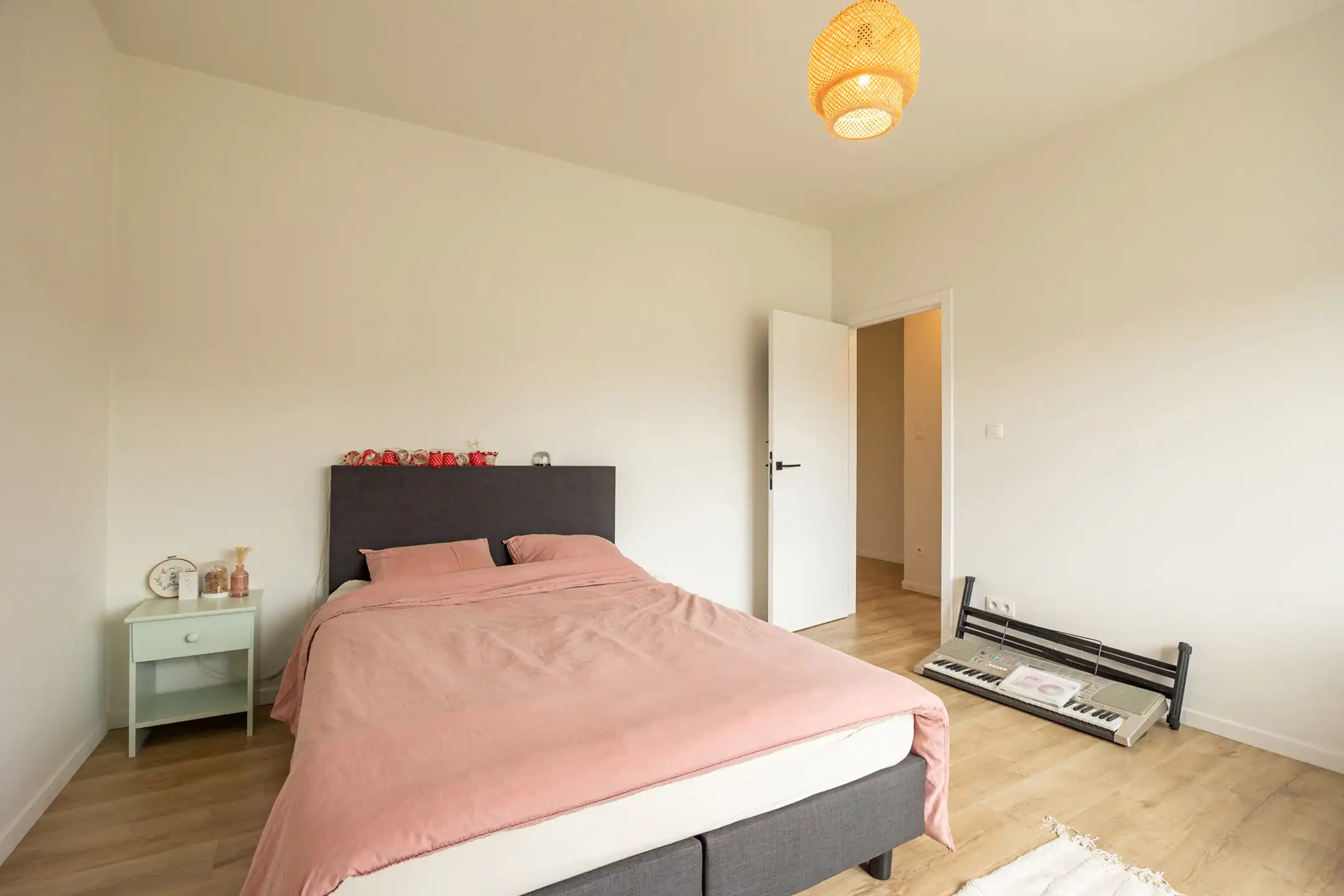Duplex appartement met twee slaapkamers en tuin foto 10