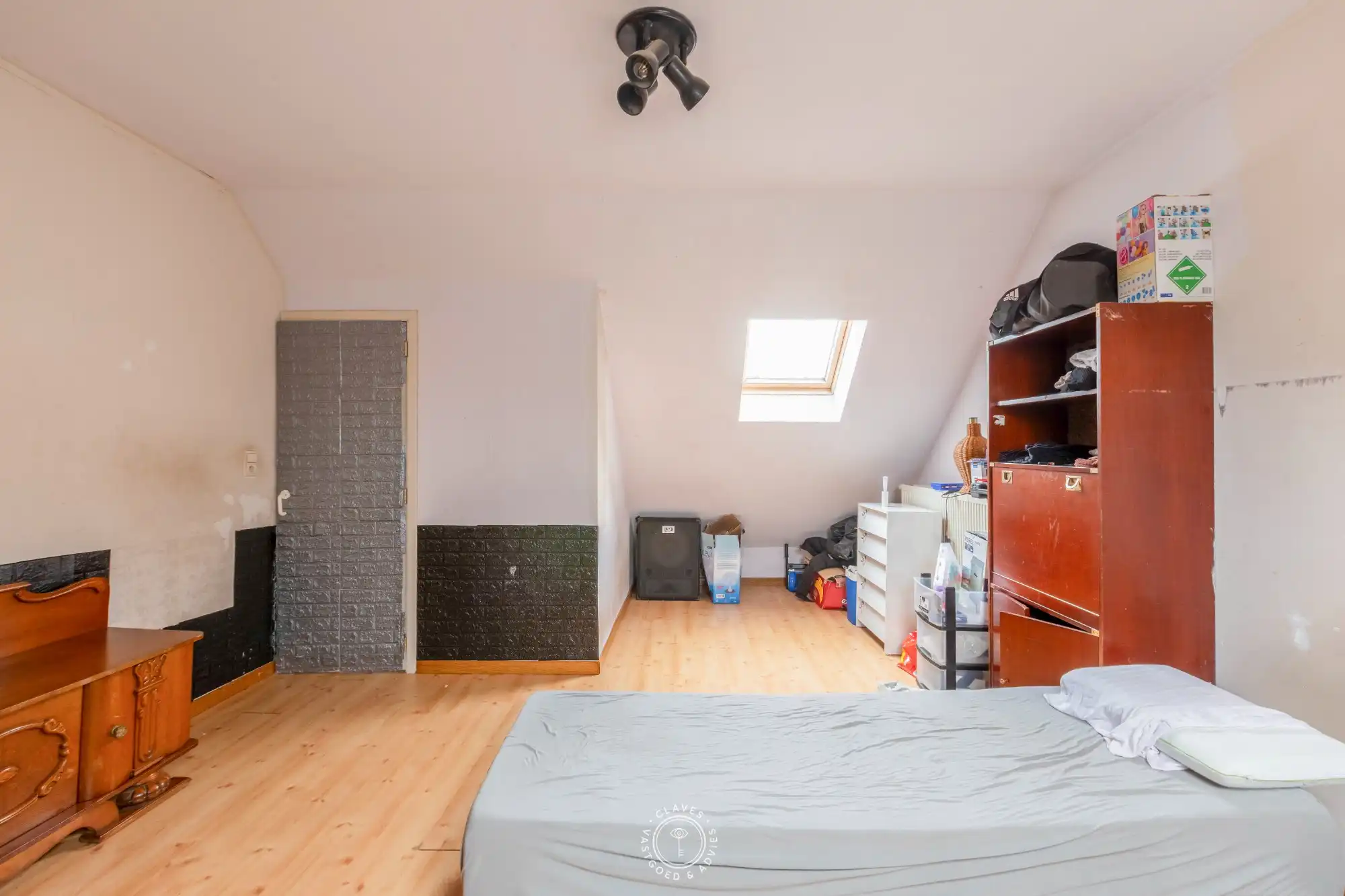 Ideaal gelegen woning nabij winkels en invalswegen foto 9